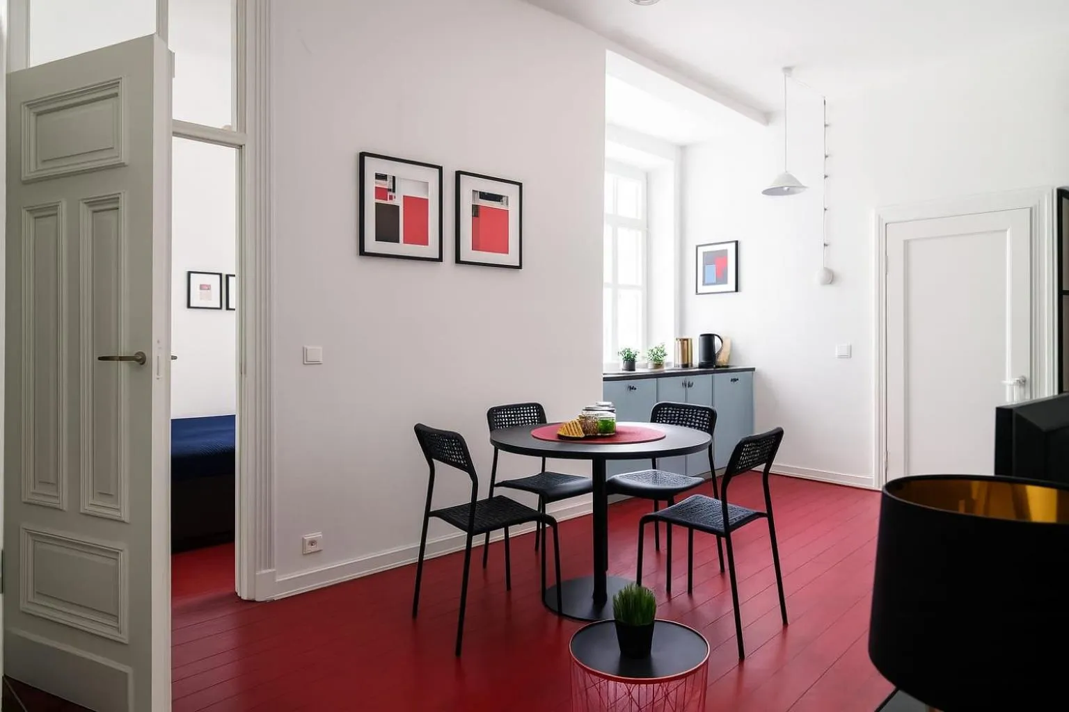 Kitchen or kitchenette in Aparthotel Nowy Świat 28