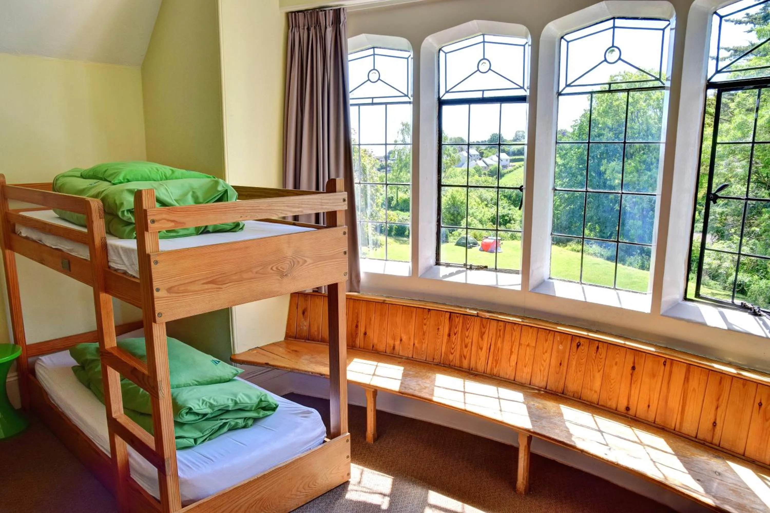 Dormitory Room with Shared Bathroom (6 Adults) in YHA Beer