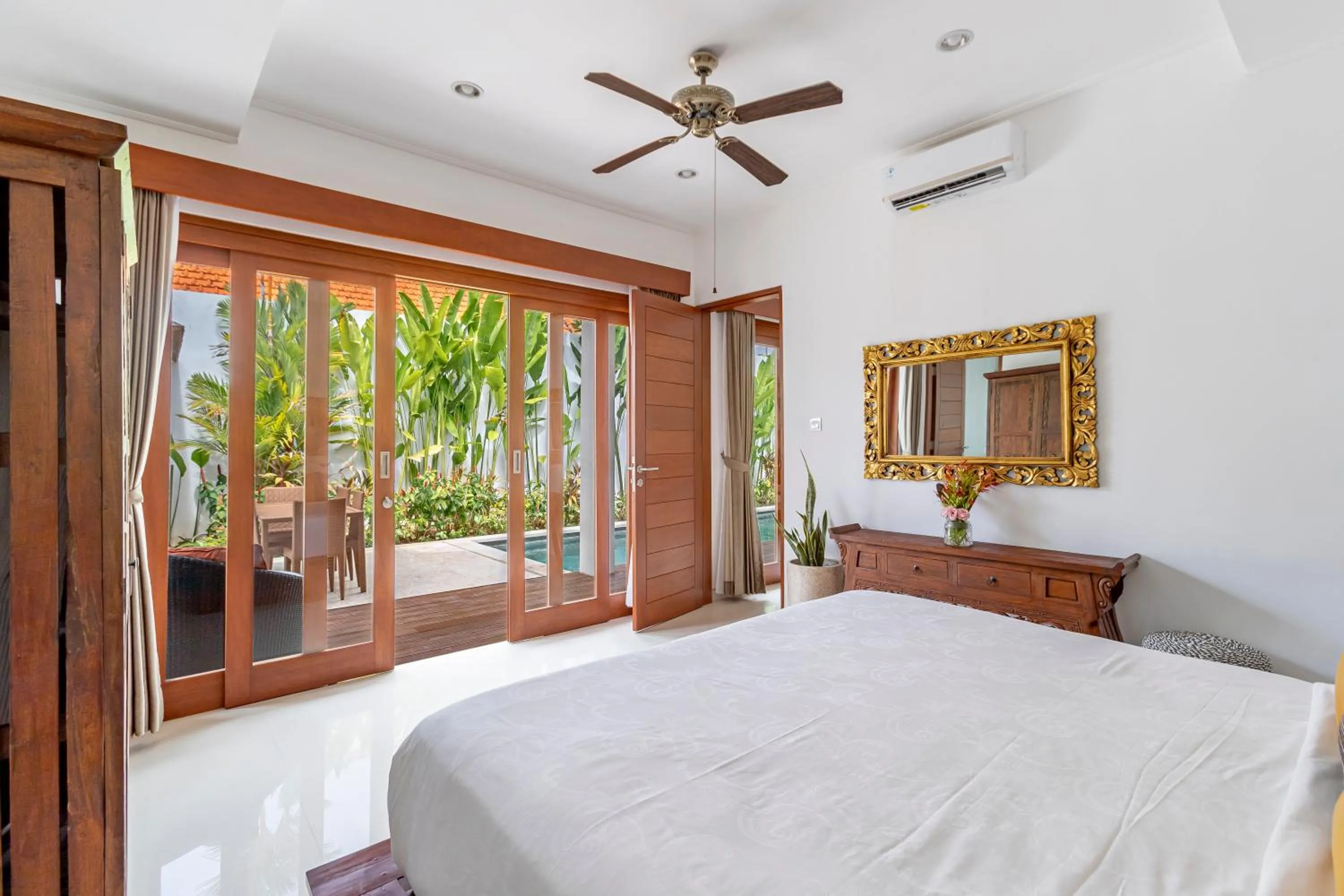 Bed in Kubu Gajah Villas