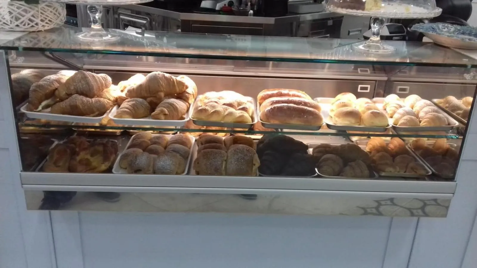 Breakfast in Four Winds B&B