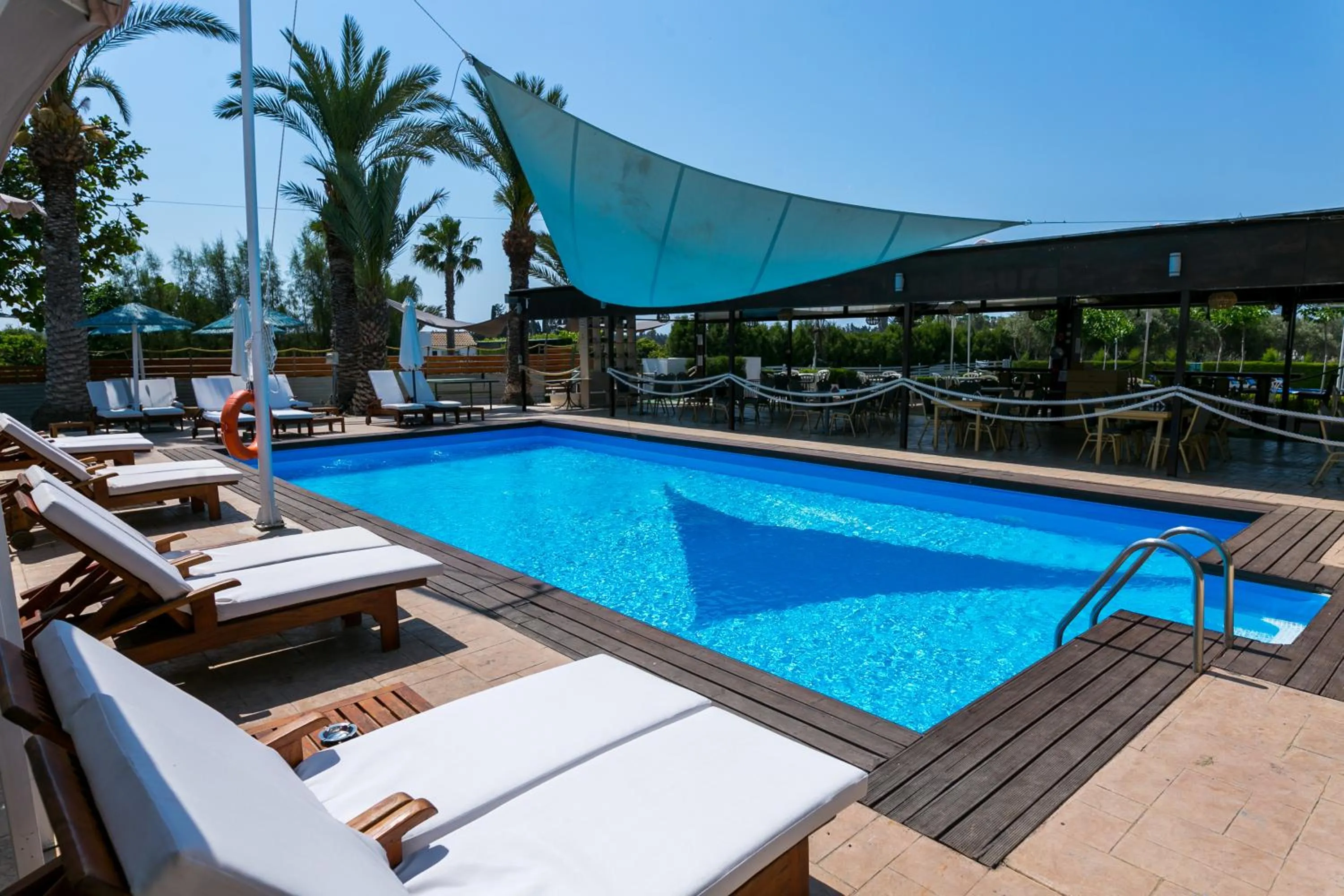 Swimming pool in Fitosinn Hotel