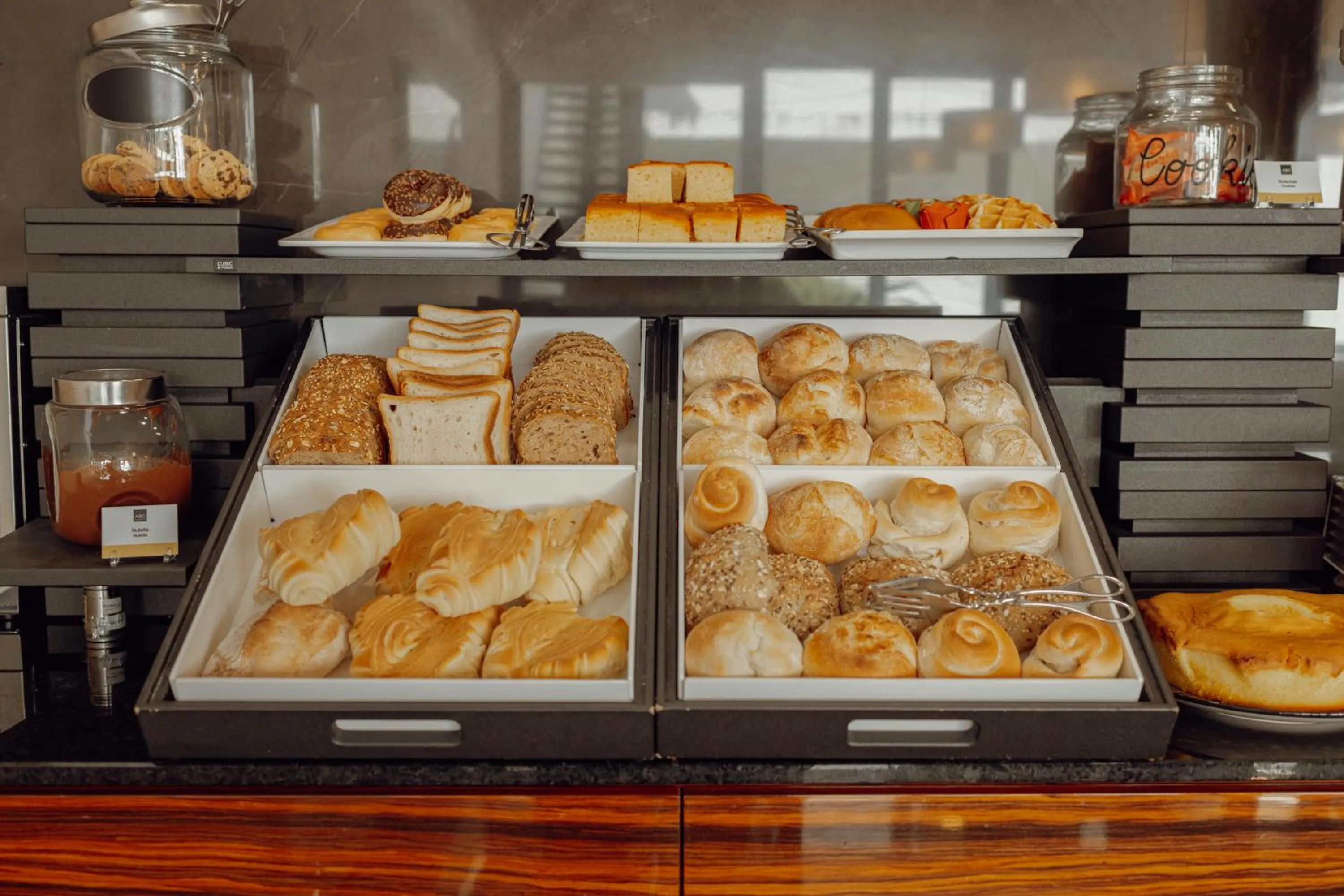 Food and drinks in ABC Hotel Porto - Boavista