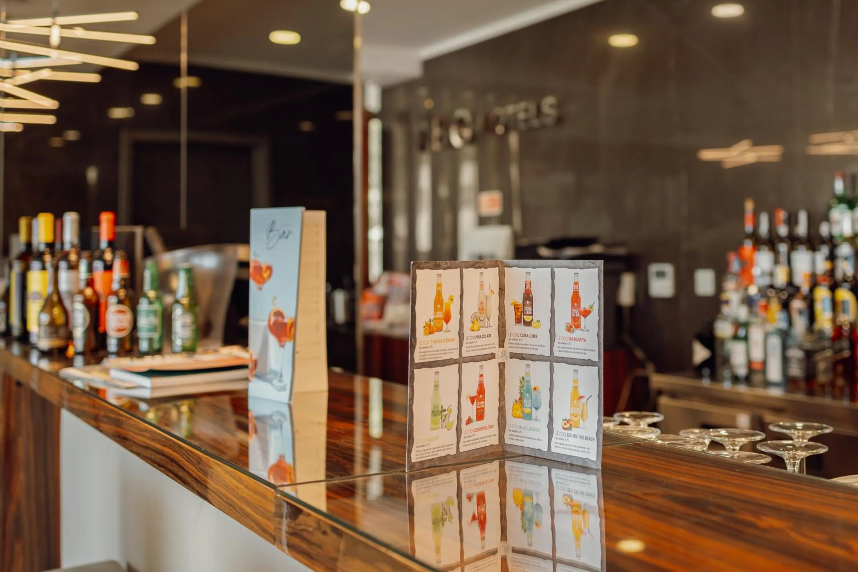 Lounge or bar in ABC Hotel Porto - Boavista