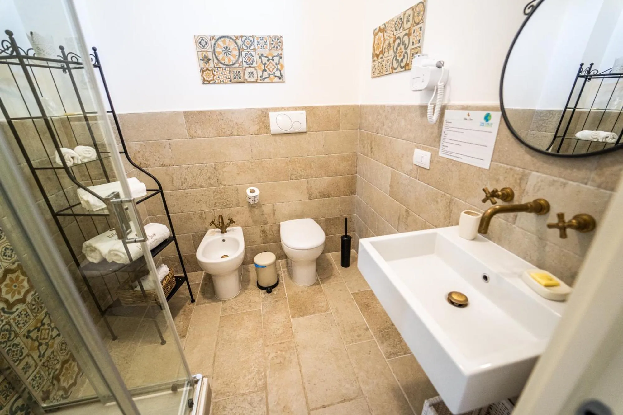 Bathroom in Villa de Lua Boutique Hotel