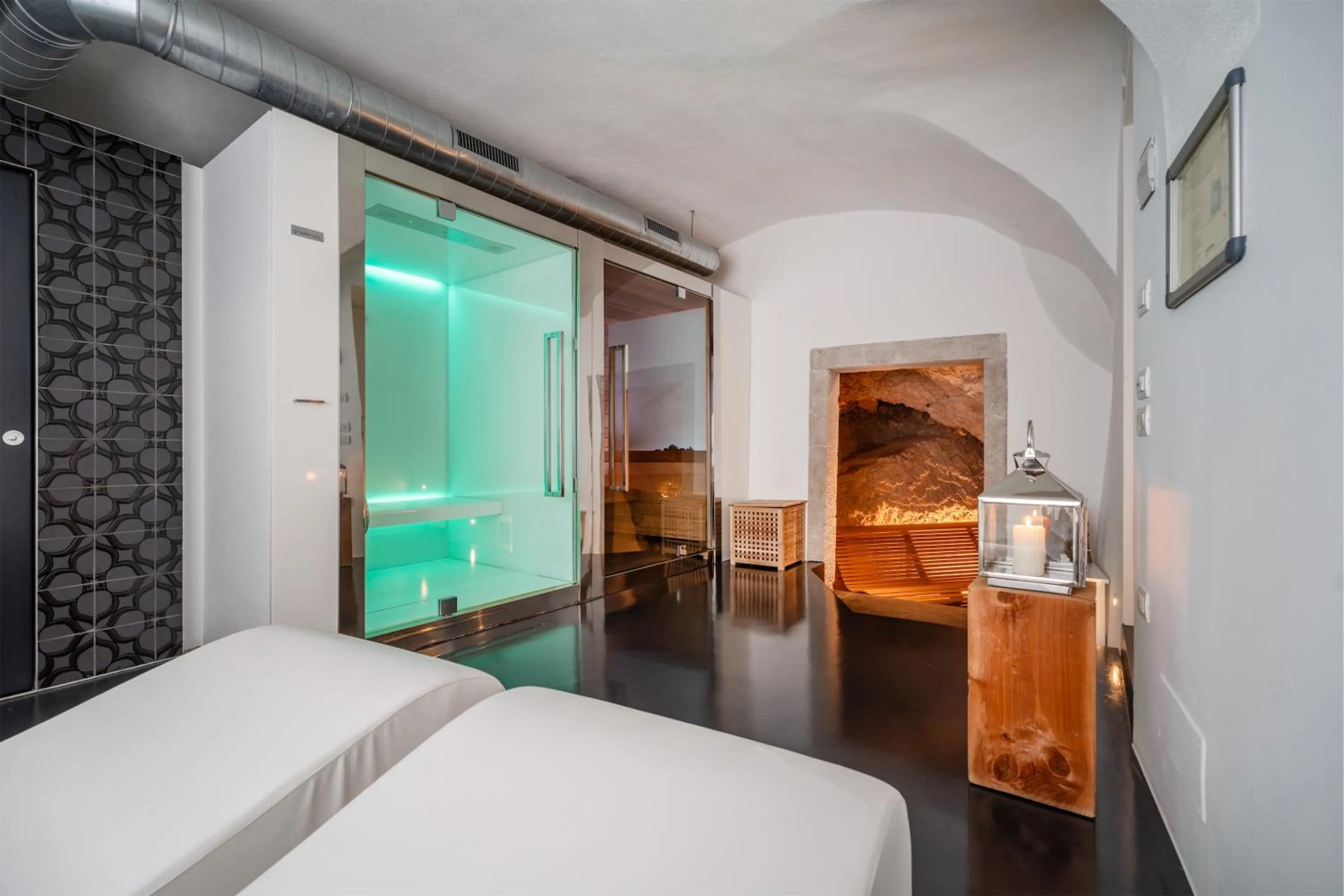 Spa and wellness centre/facilities, Bed in On The Rock