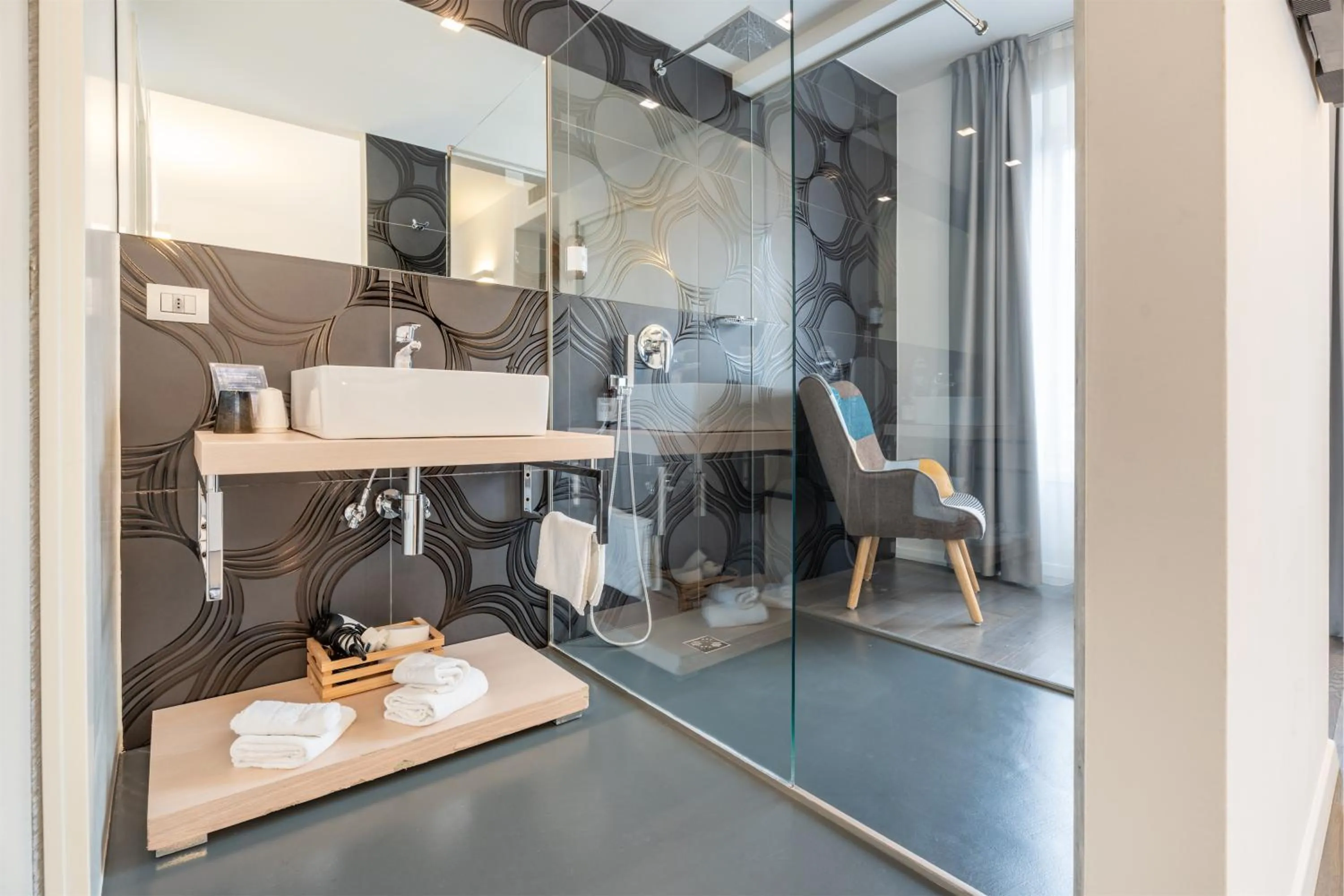 Shower in On The Rock