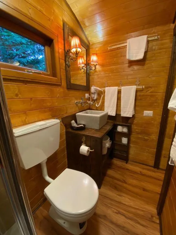 Bathroom in Garnì Astoria Hotel & SPA