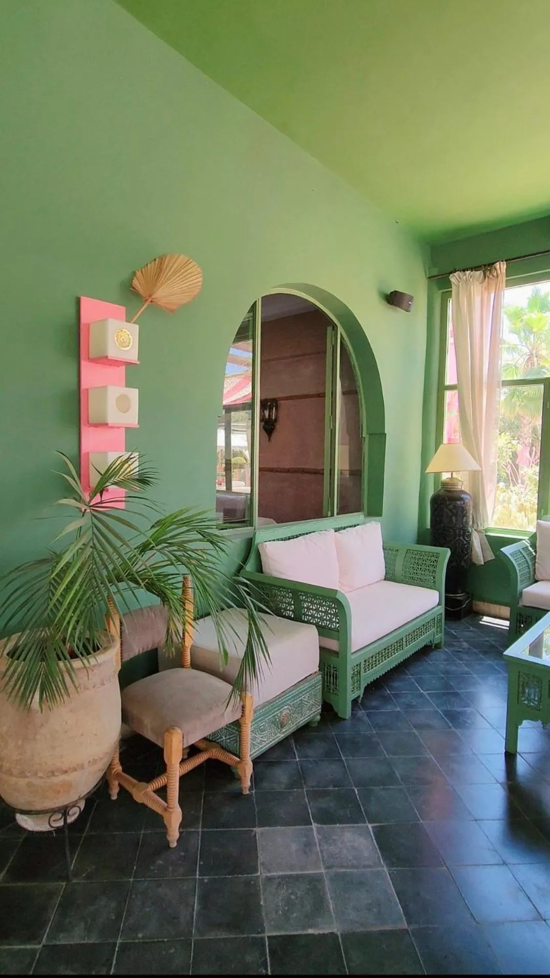 Restaurant/places to eat, Bed in La Villa Des Golfs & PinkCactus