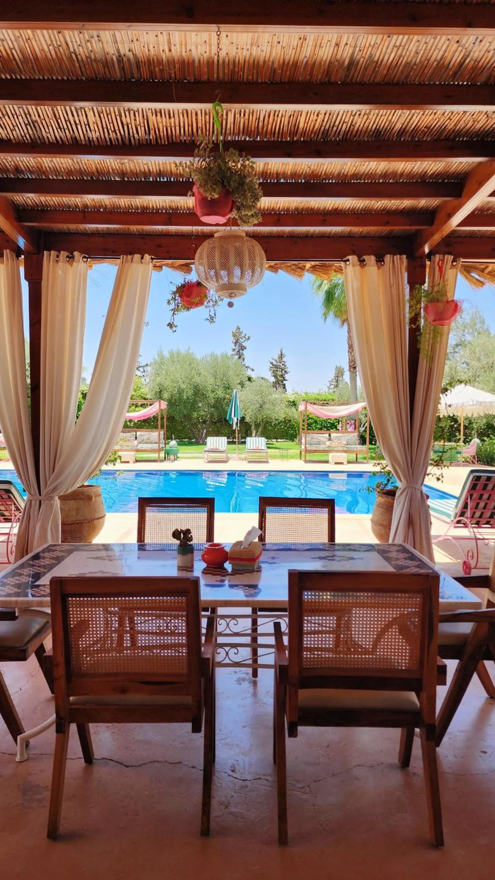 Restaurant/places to eat in La Villa Des Golfs & PinkCactus