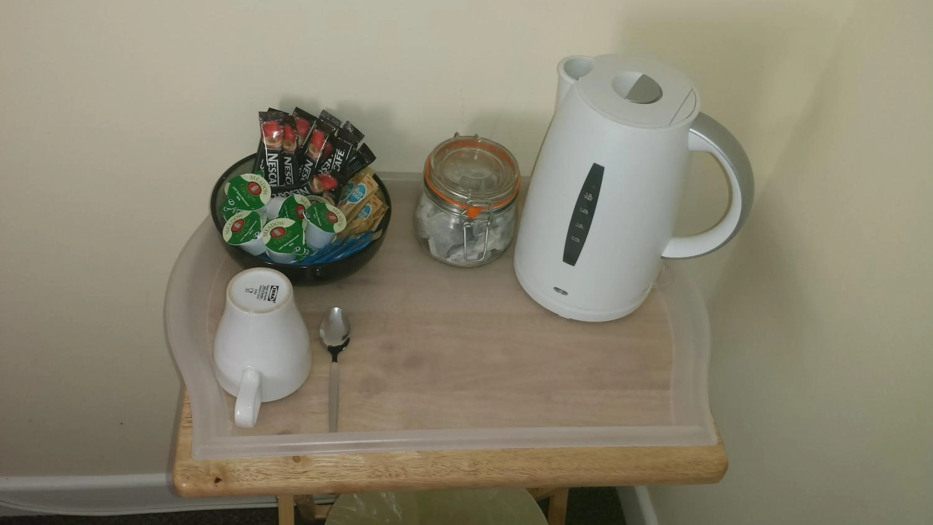 Coffee/tea facilities in Hathway House Accommodation