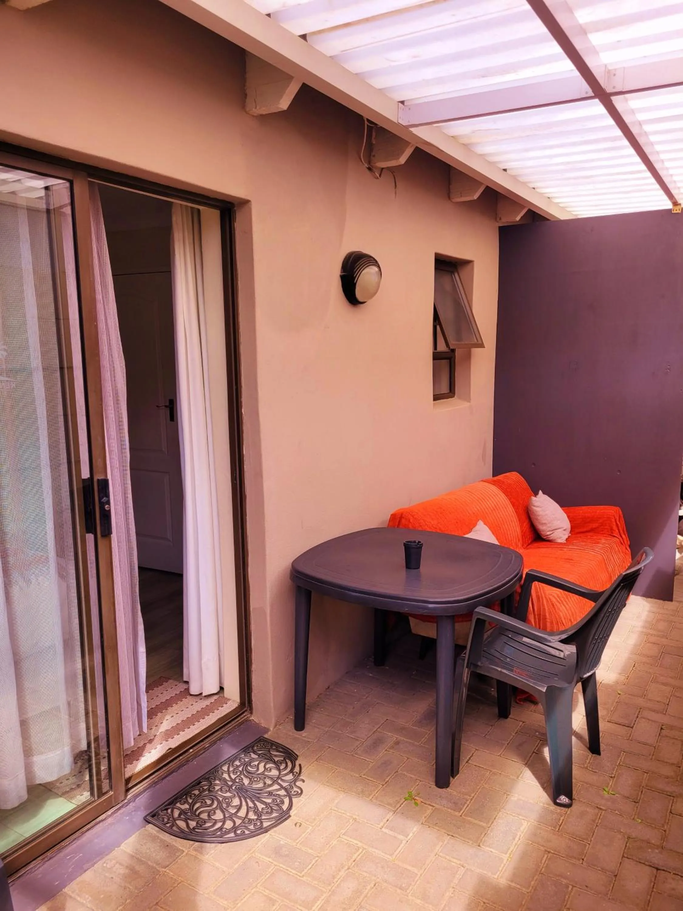 Kennington Palms B&B/Self Catering