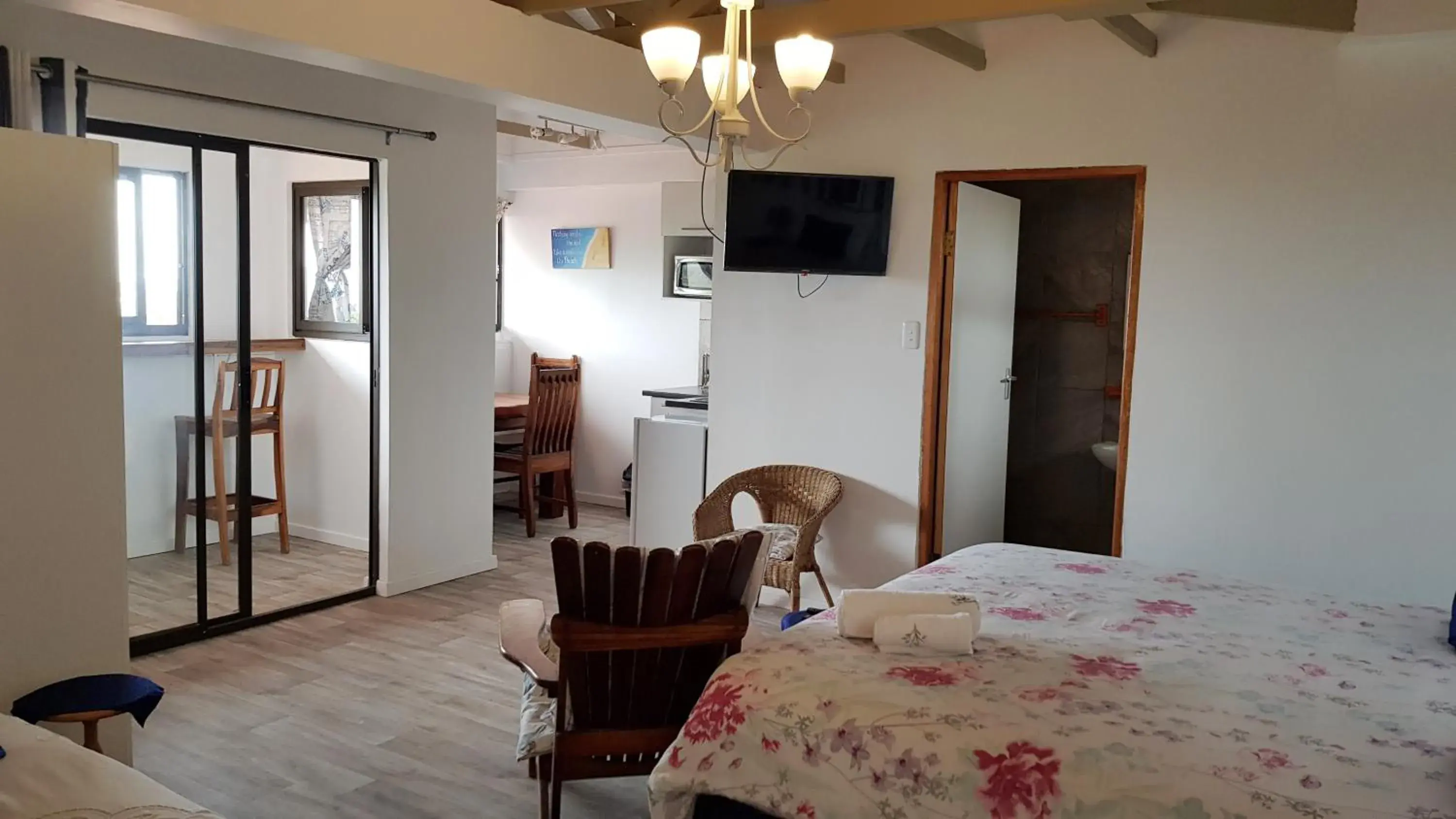 Studio with Ocean View - single occupancy in Hoylake Inn Studio with Ocean View - single occupancy in Hoylake Inn