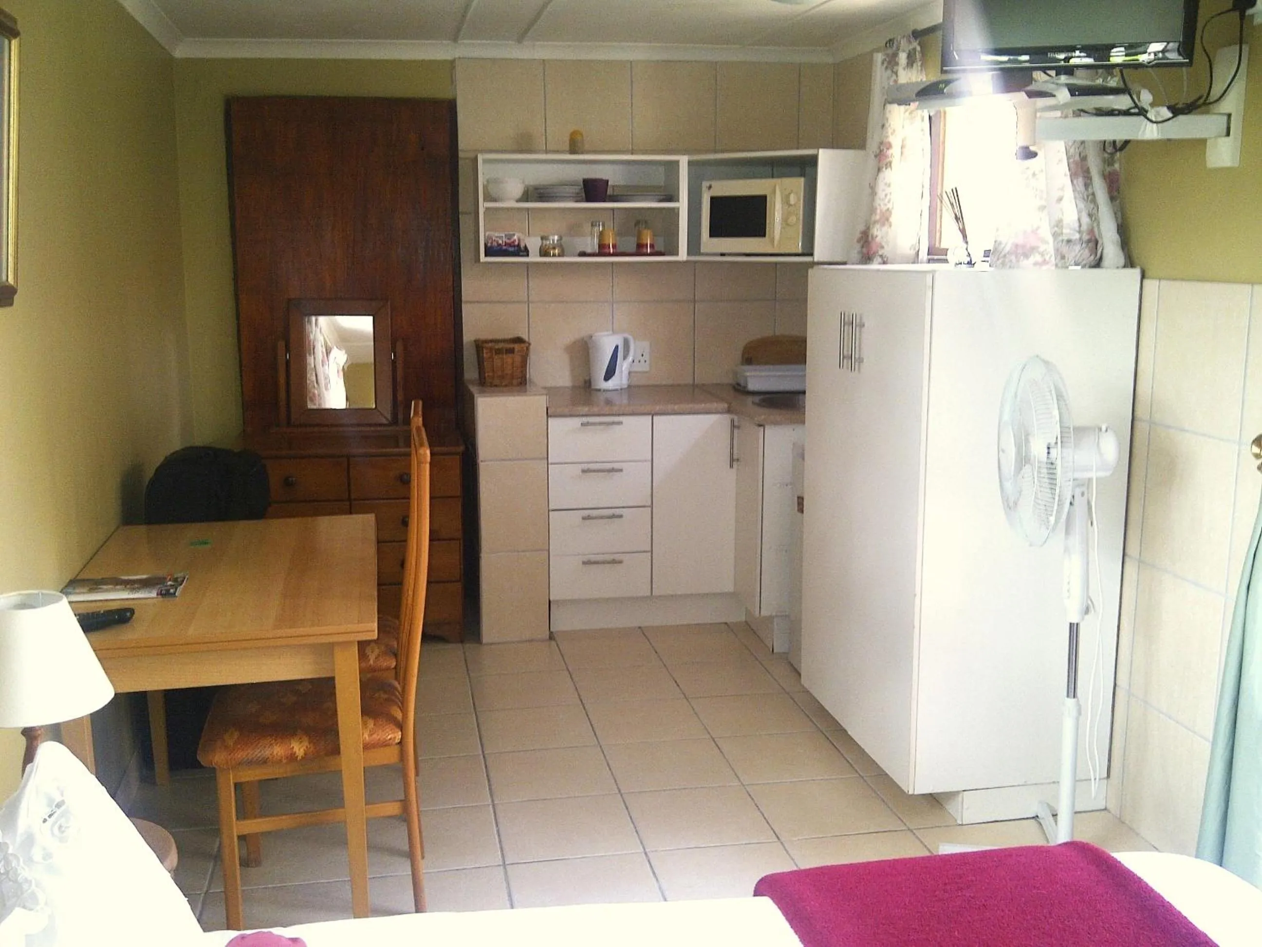 Coffee/tea facilities in Hoylake Inn