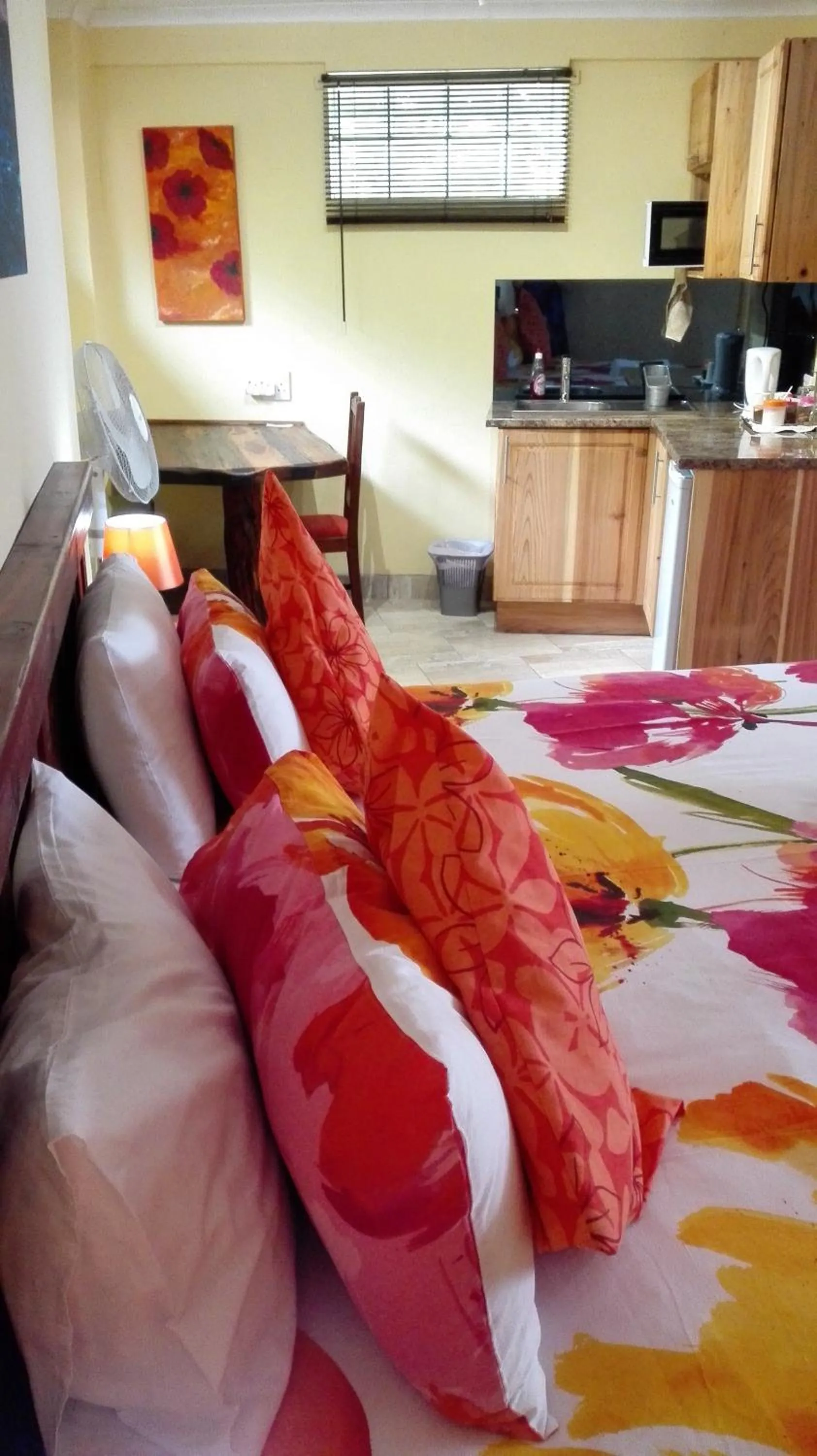 Coffee/tea facilities, Bed in Hoylake Inn