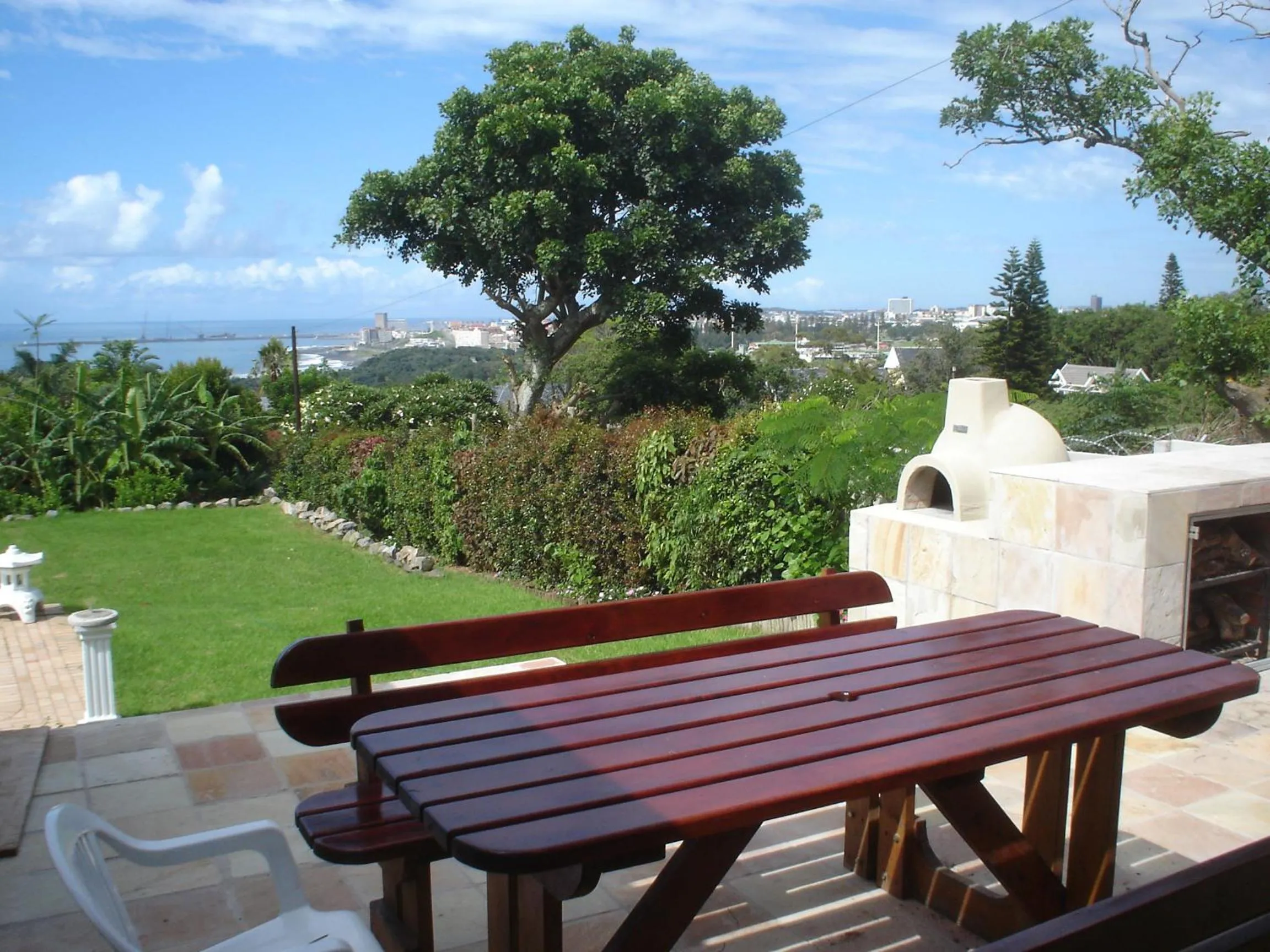 BBQ facilities in Hoylake Inn