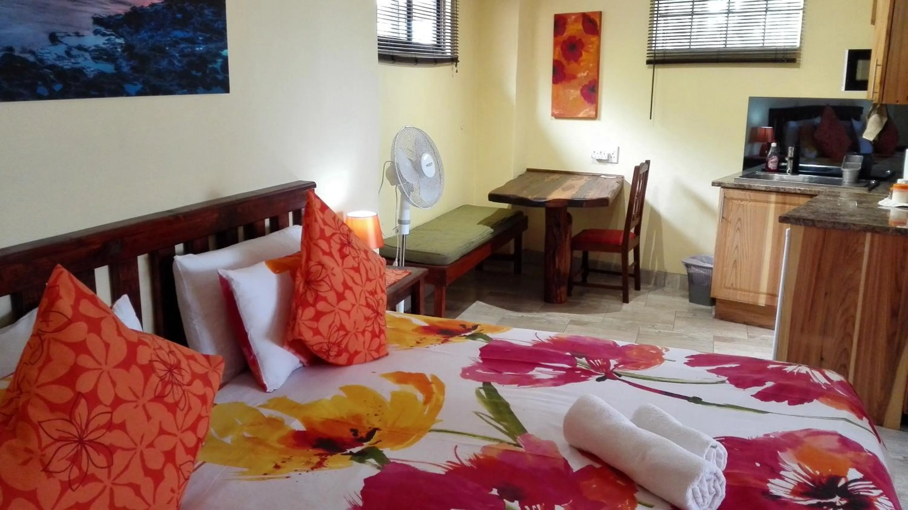 Coffee/tea facilities, Bed in Hoylake Inn