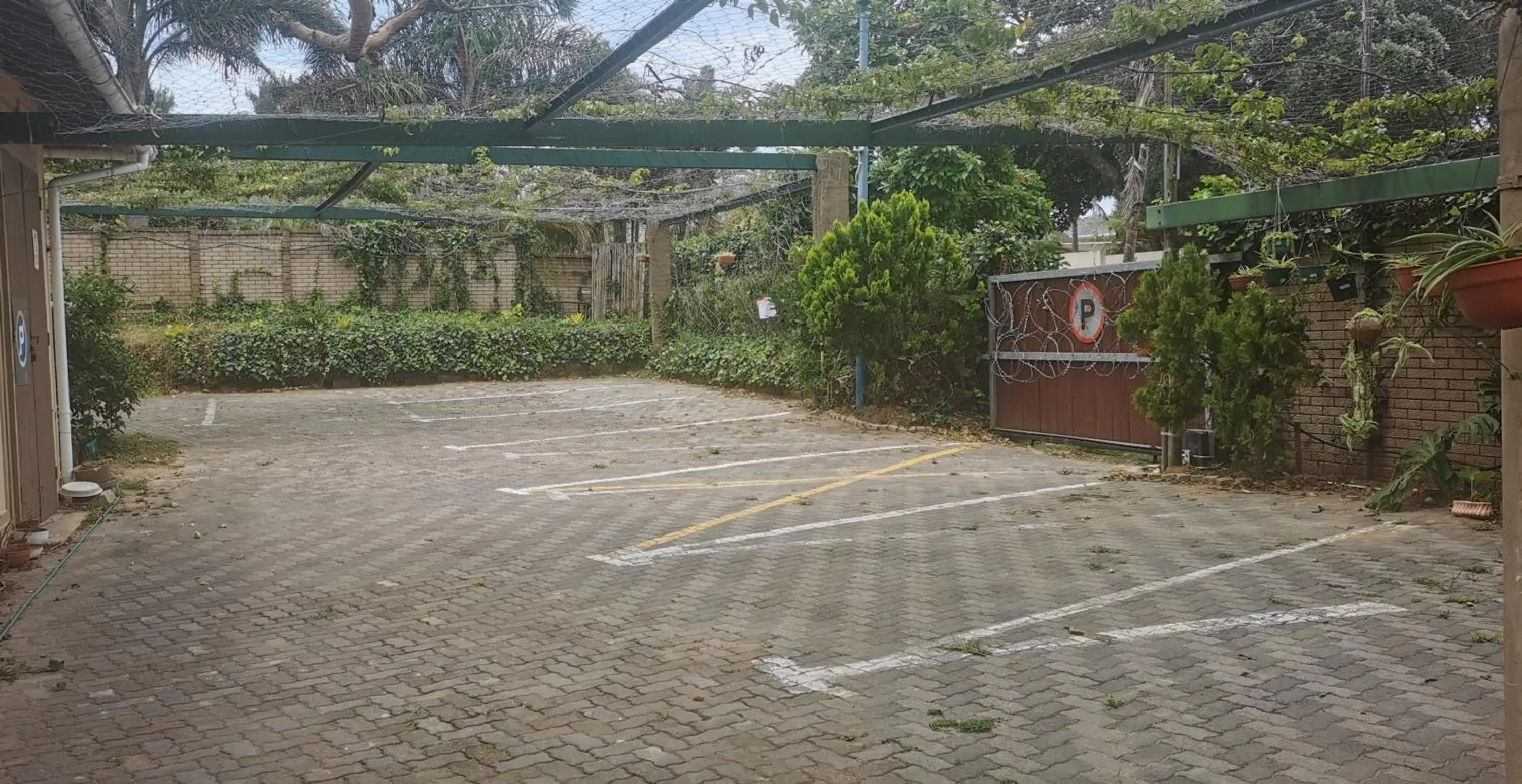 Parking in Hoylake Inn