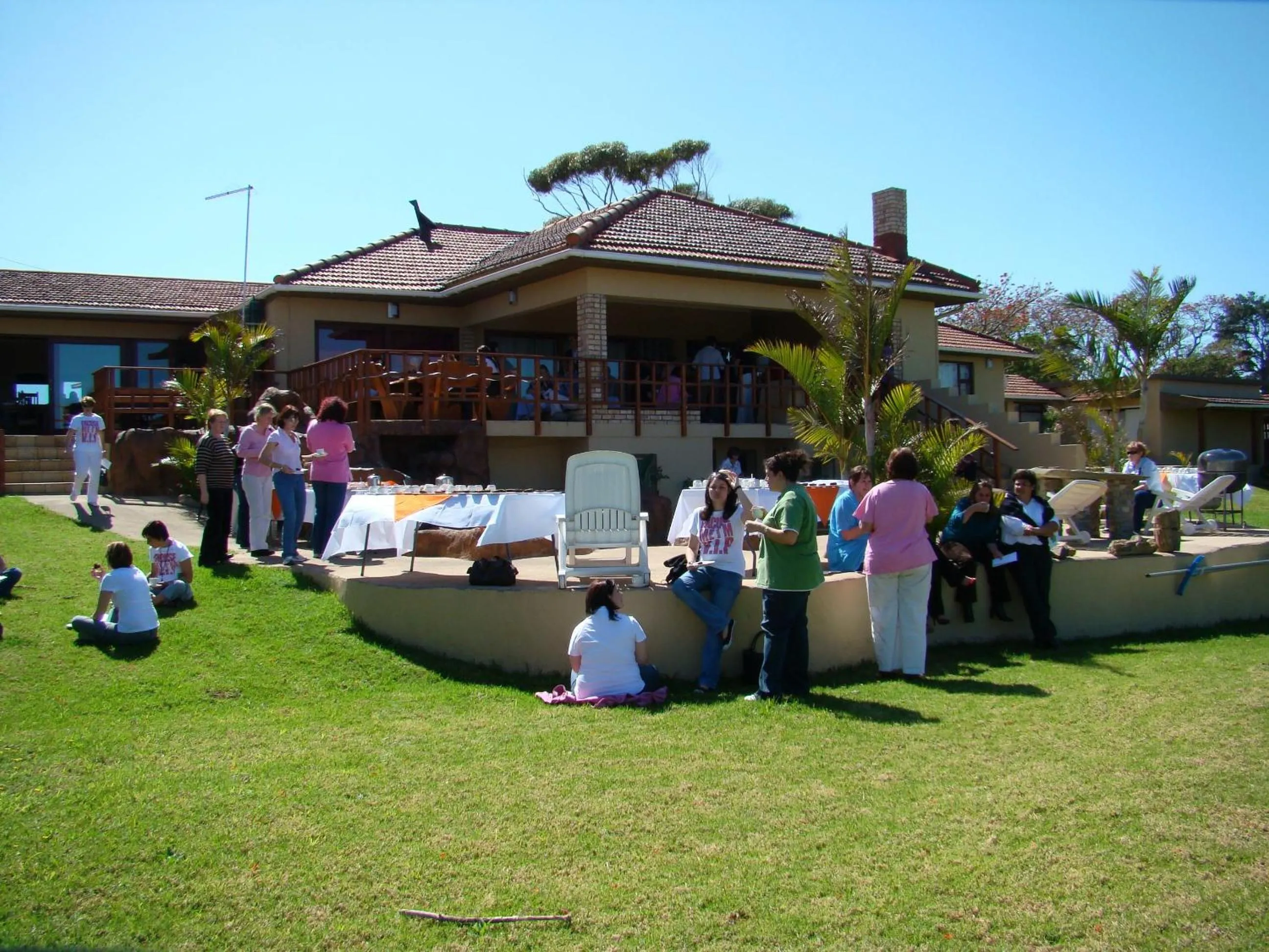 Property building in Hoylake Inn