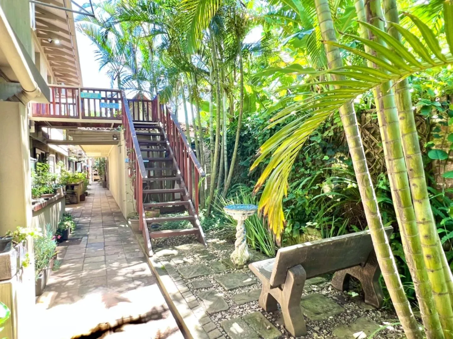 Garden view in Hoylake Inn