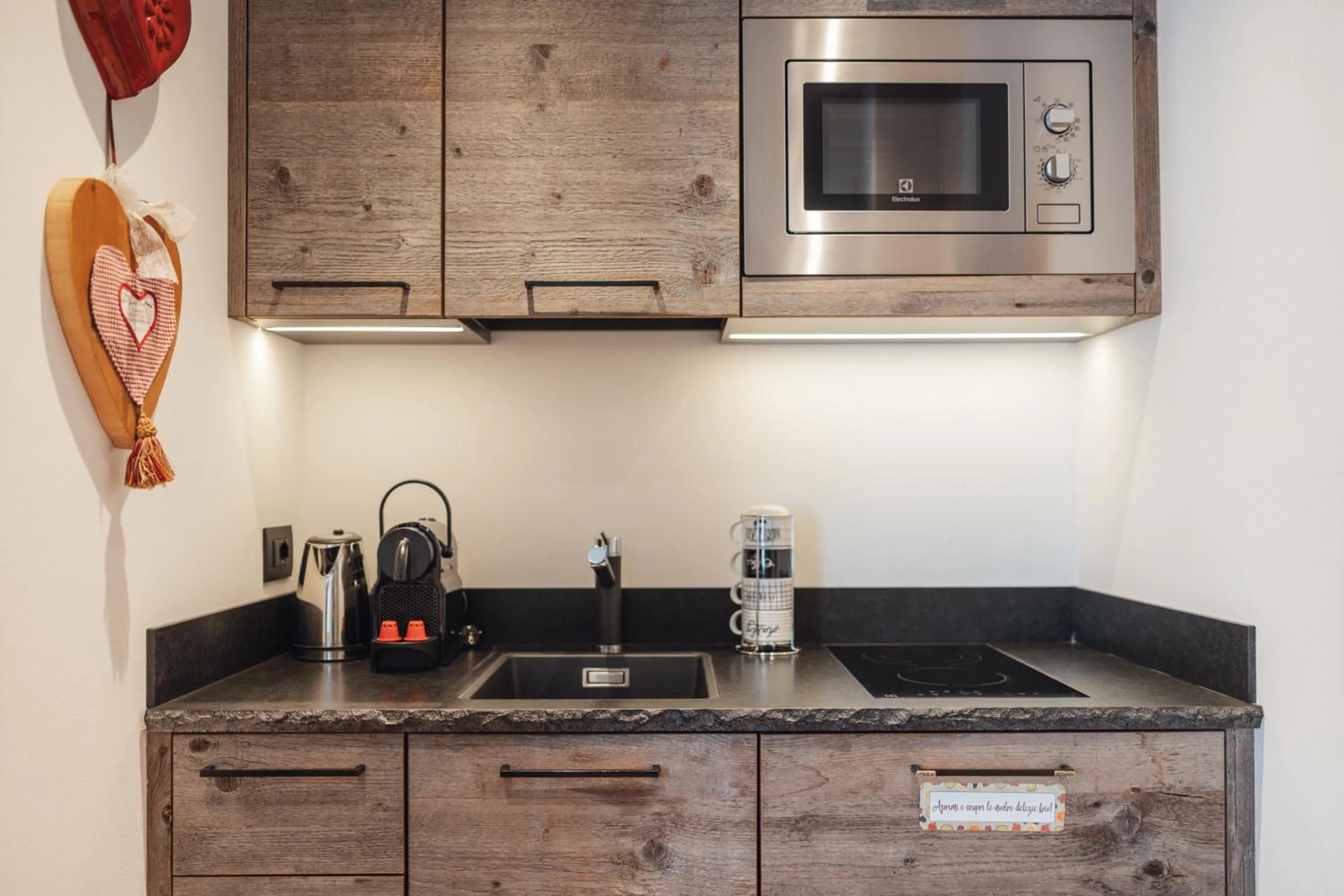 Kitchen or kitchenette in Bio Boutique Hotel Laurino