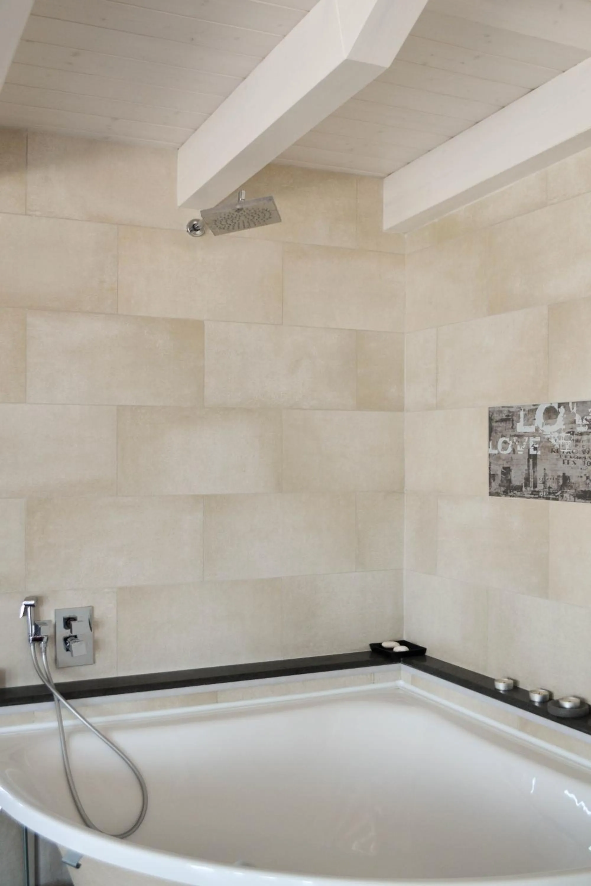 Internal: Not applicable to any particular room in Walter