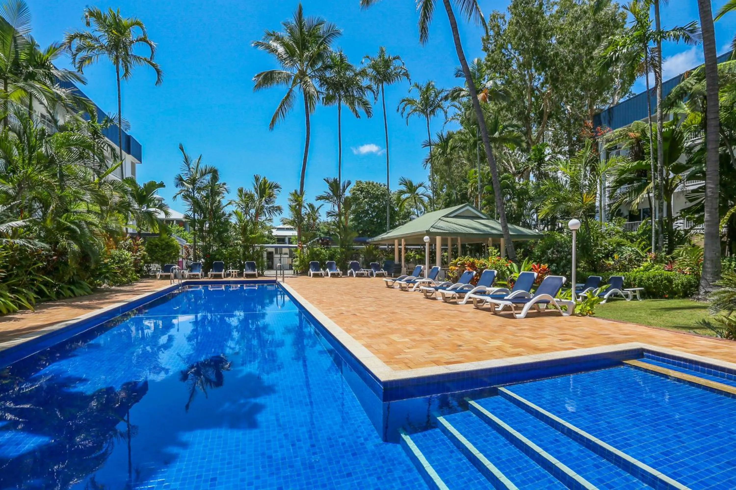 Swimming pool in Agincourt Beachfront Apartments