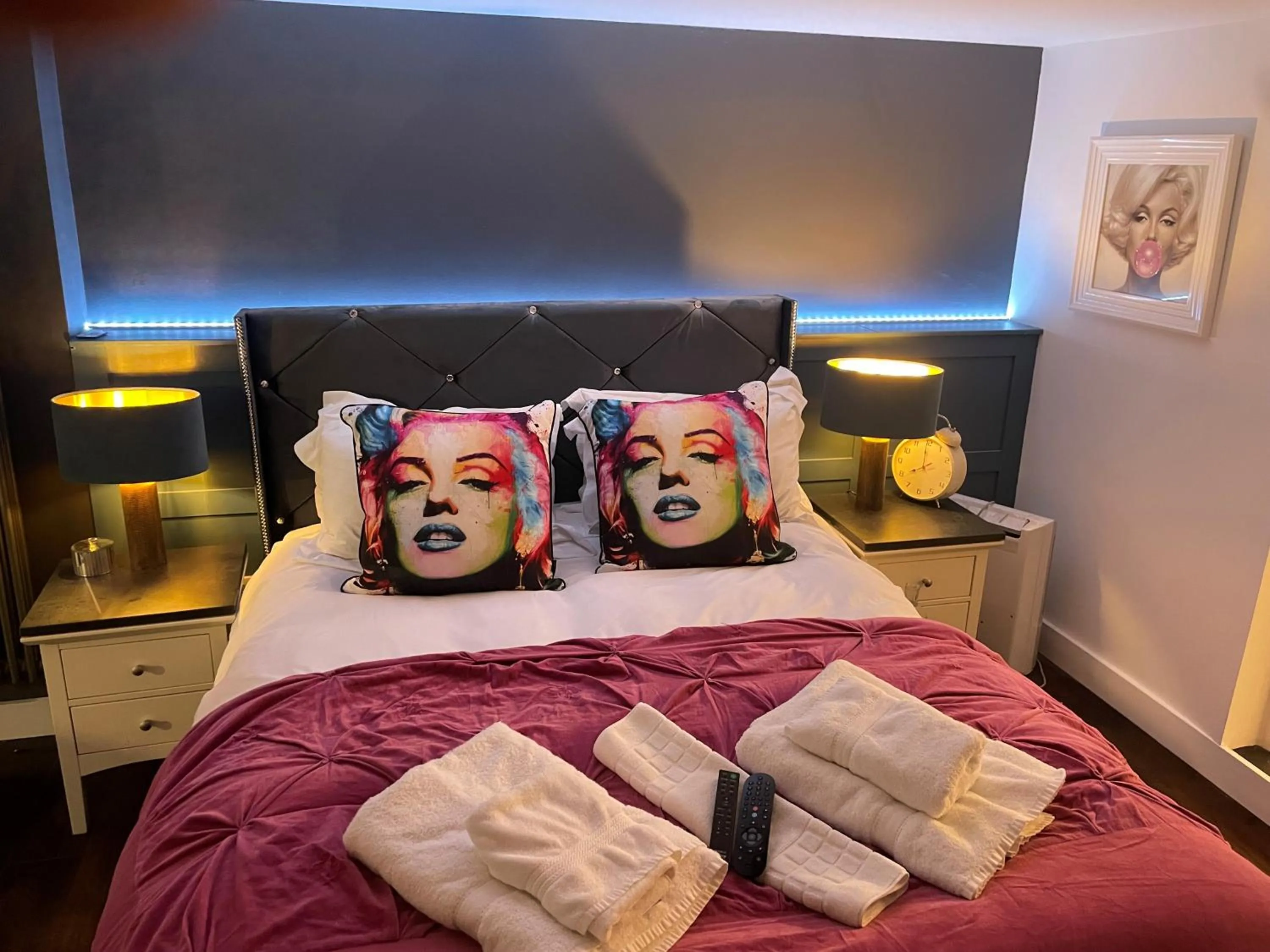 Property building, Bed in Glencree