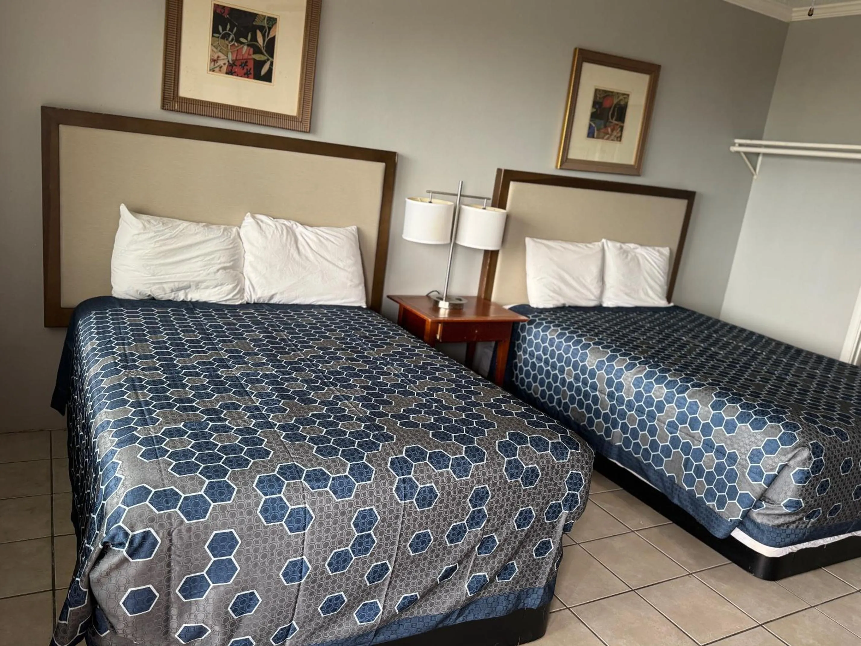 Bed in Southwind Inn