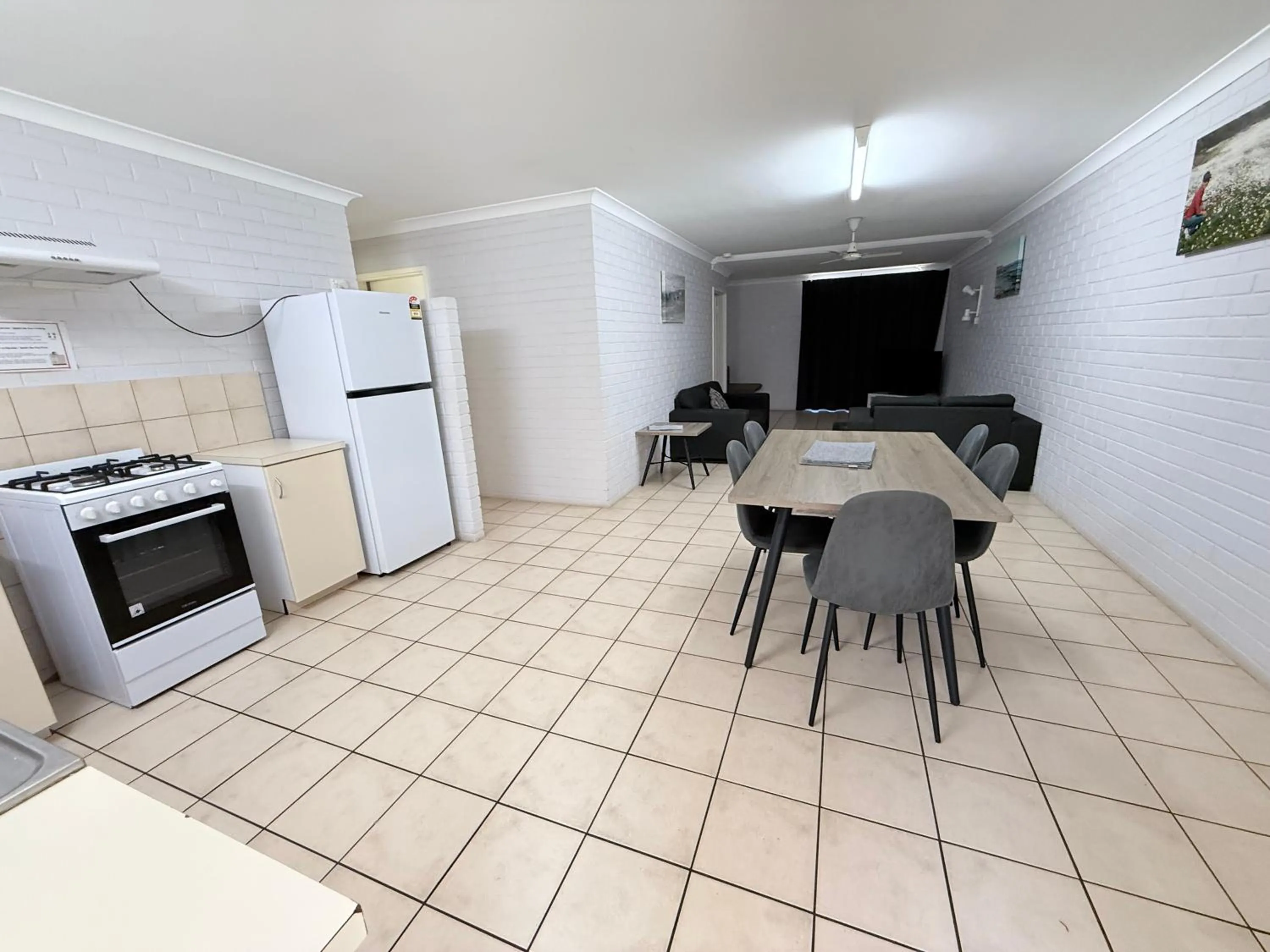 Kitchen or kitchenette in Kalbarri Seafront Villas
