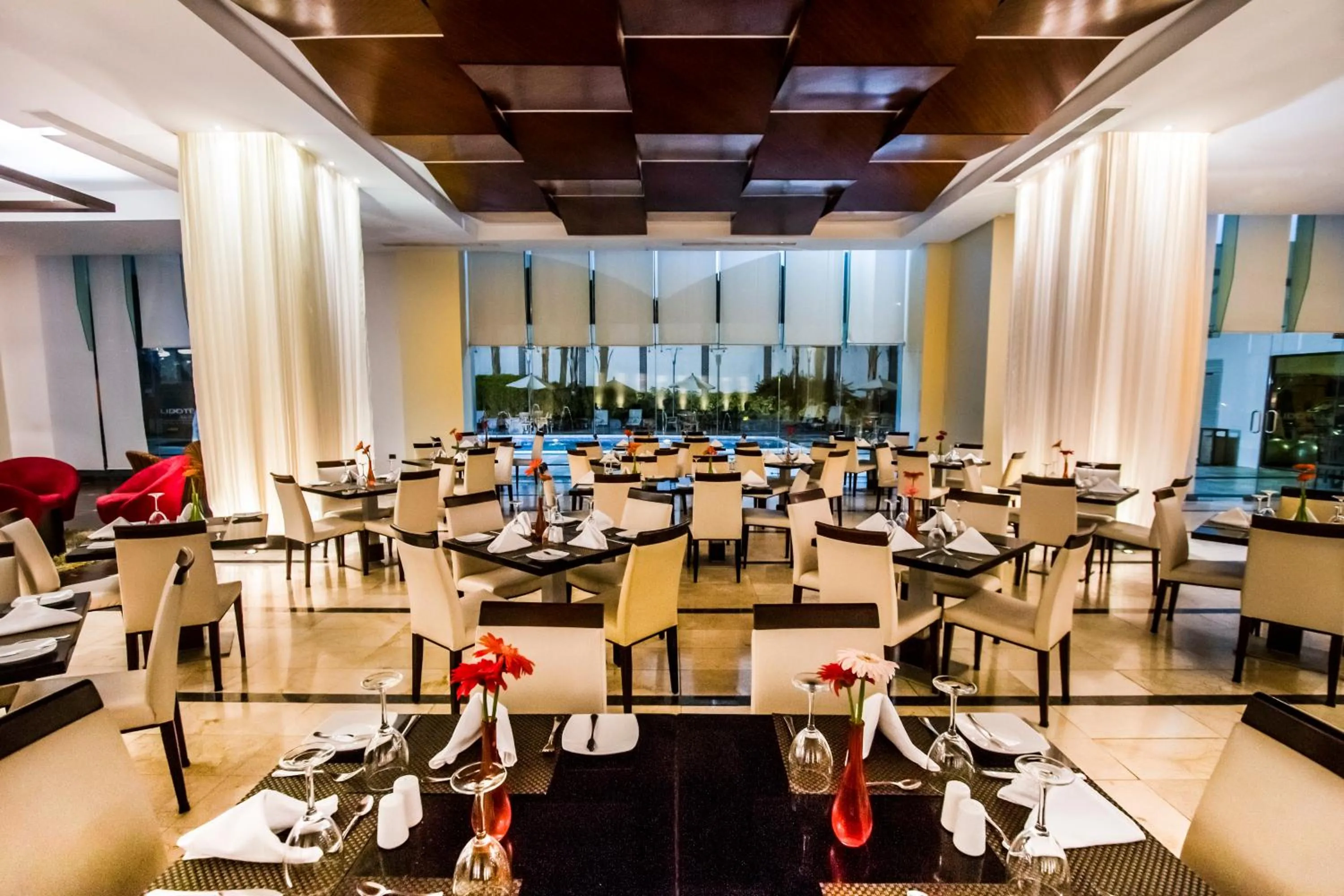 Restaurant/places to eat in Lidotel Valencia