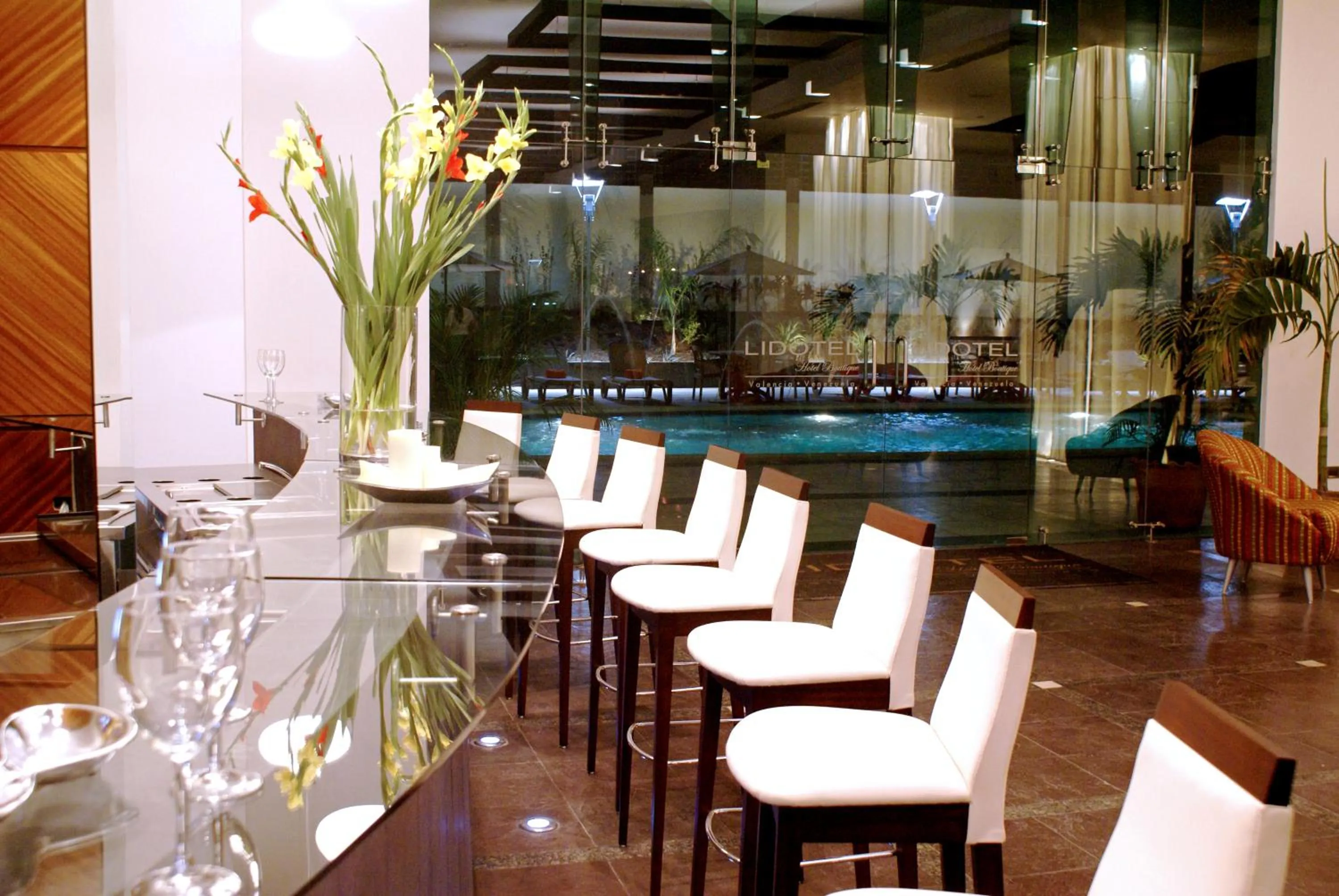 Lounge or bar in Lidotel Valencia