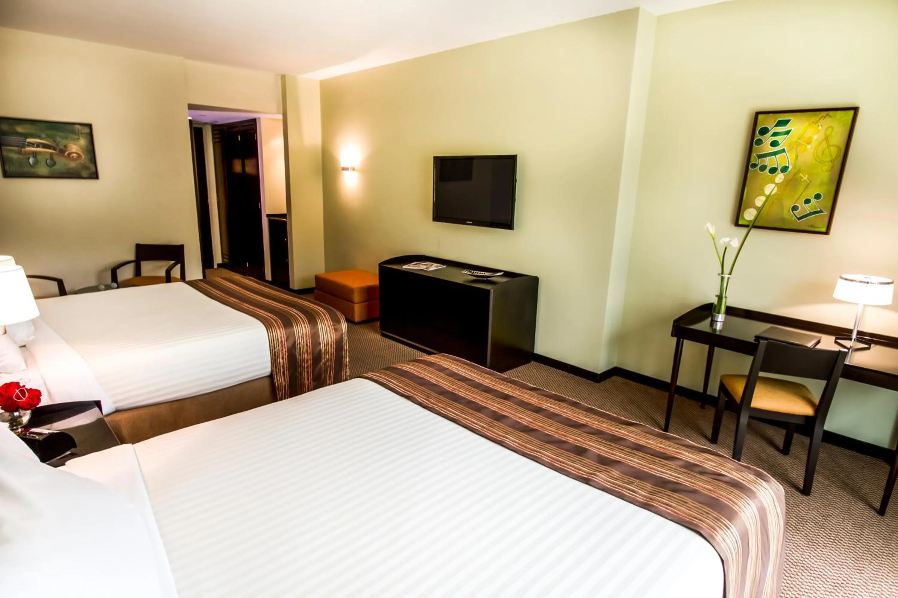 Bed in Lidotel Valencia