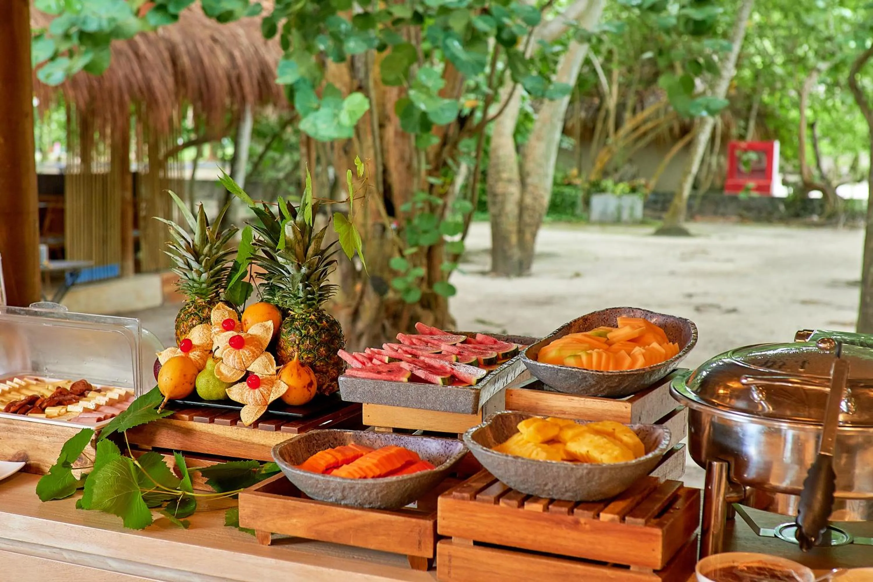 Buffet breakfast in Hotel San Pedro de Majagua