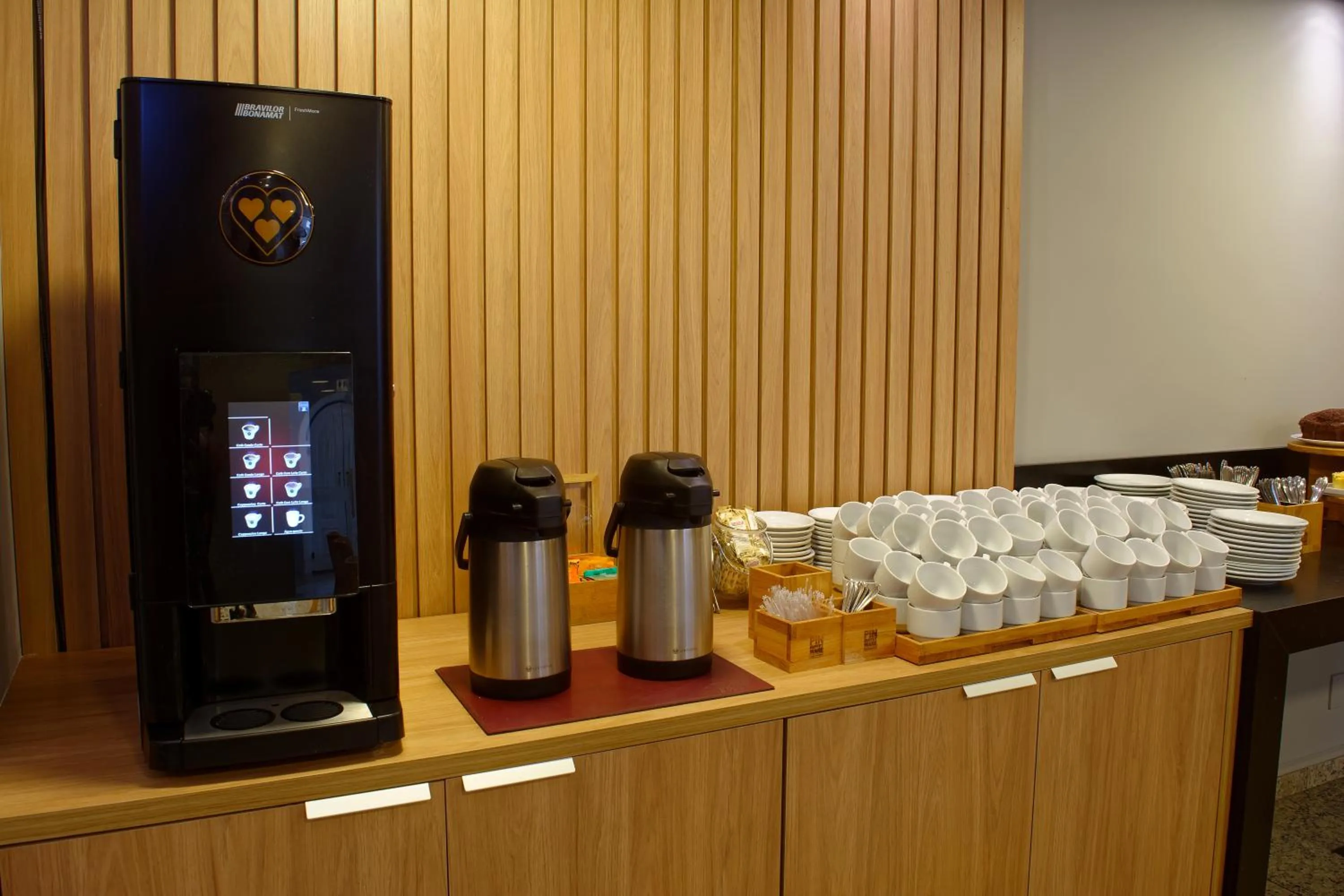 Breakfast in Fênix Hotel Moema