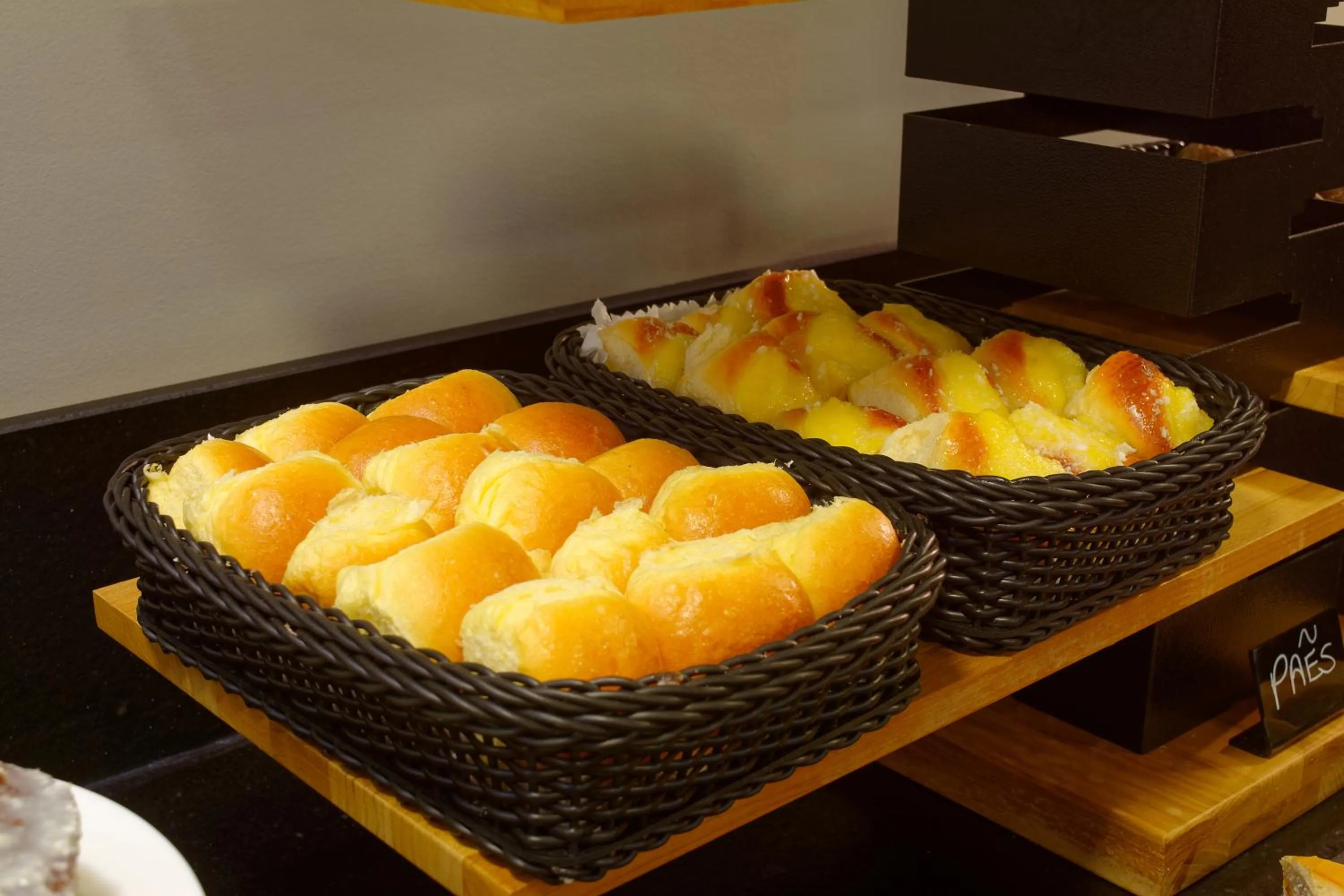 Buffet breakfast in Fênix Hotel Moema