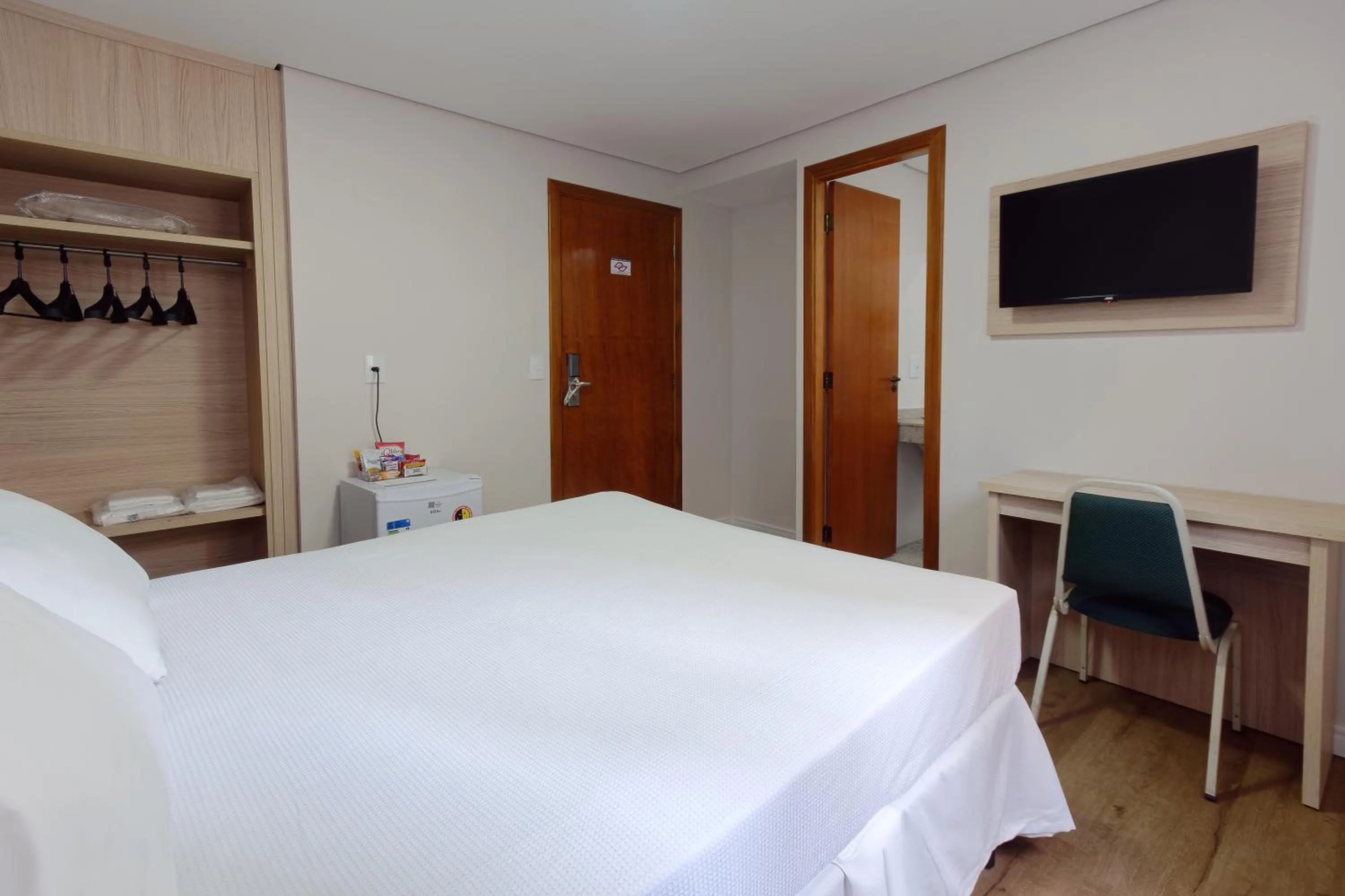 Bedroom, Bed in Fênix Hotel Moema