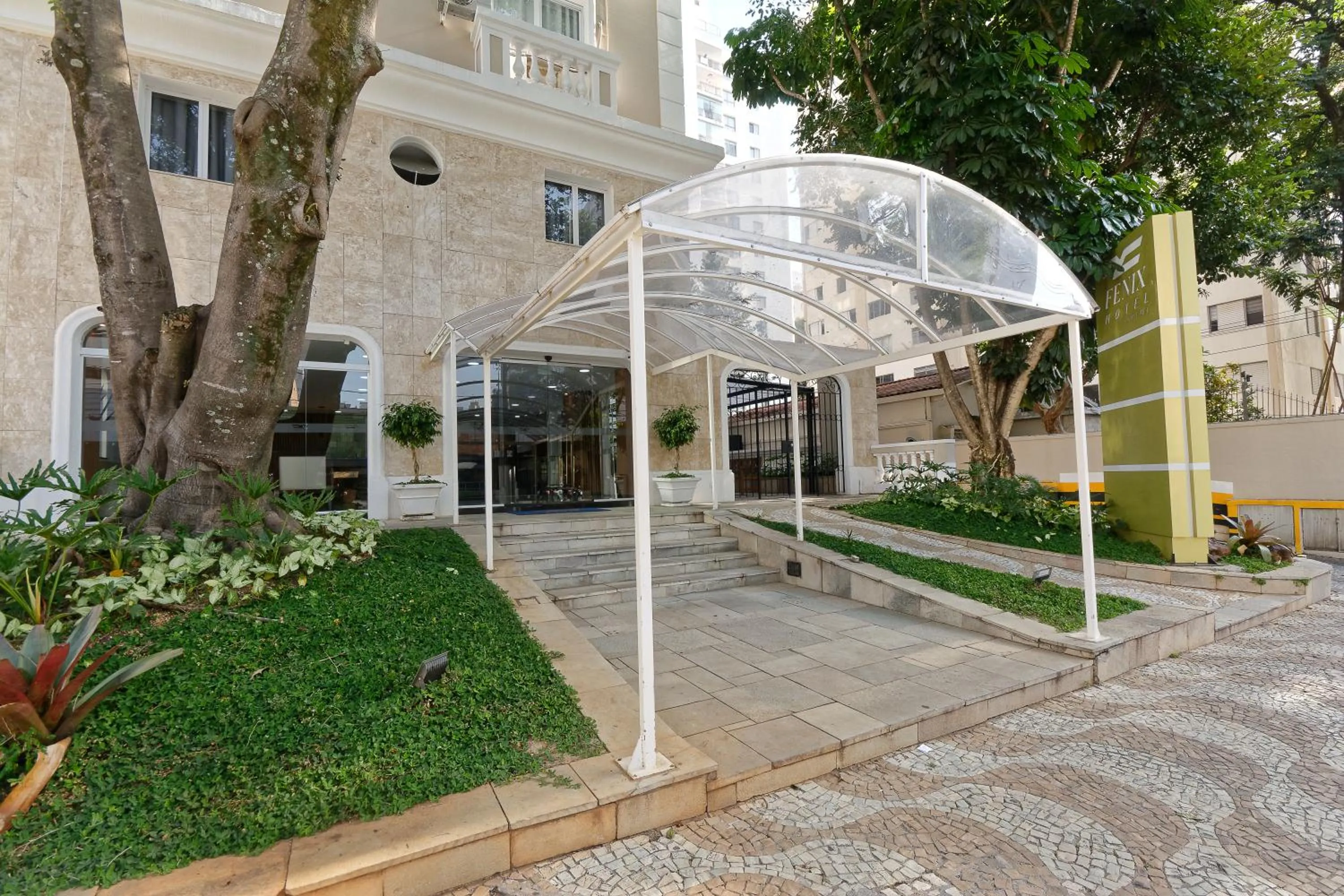 Property building in Fênix Hotel Moema