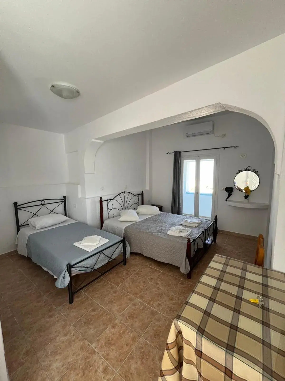 Triple Room with Sea View in Stella Nomikou Apartments Triple Room with Sea View in Stella Nomikou Apartments