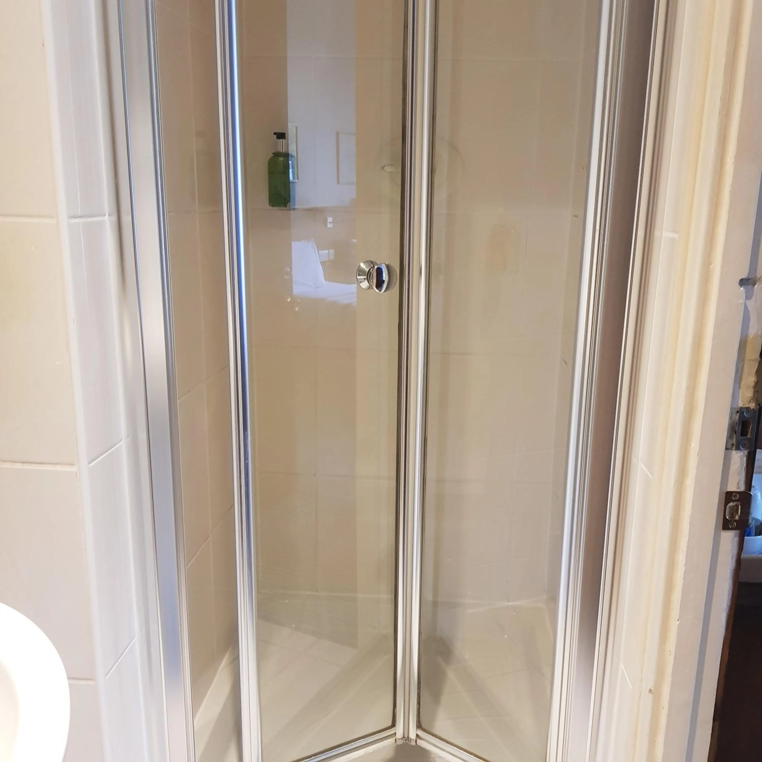 Edinburgh House Hotel