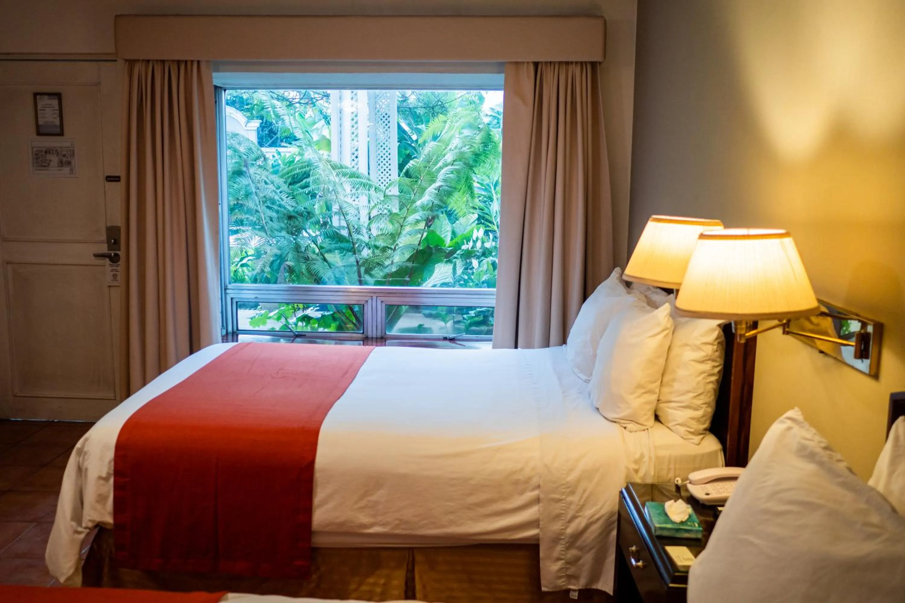 Photo of the whole room, Bed in Hotel San Carlos