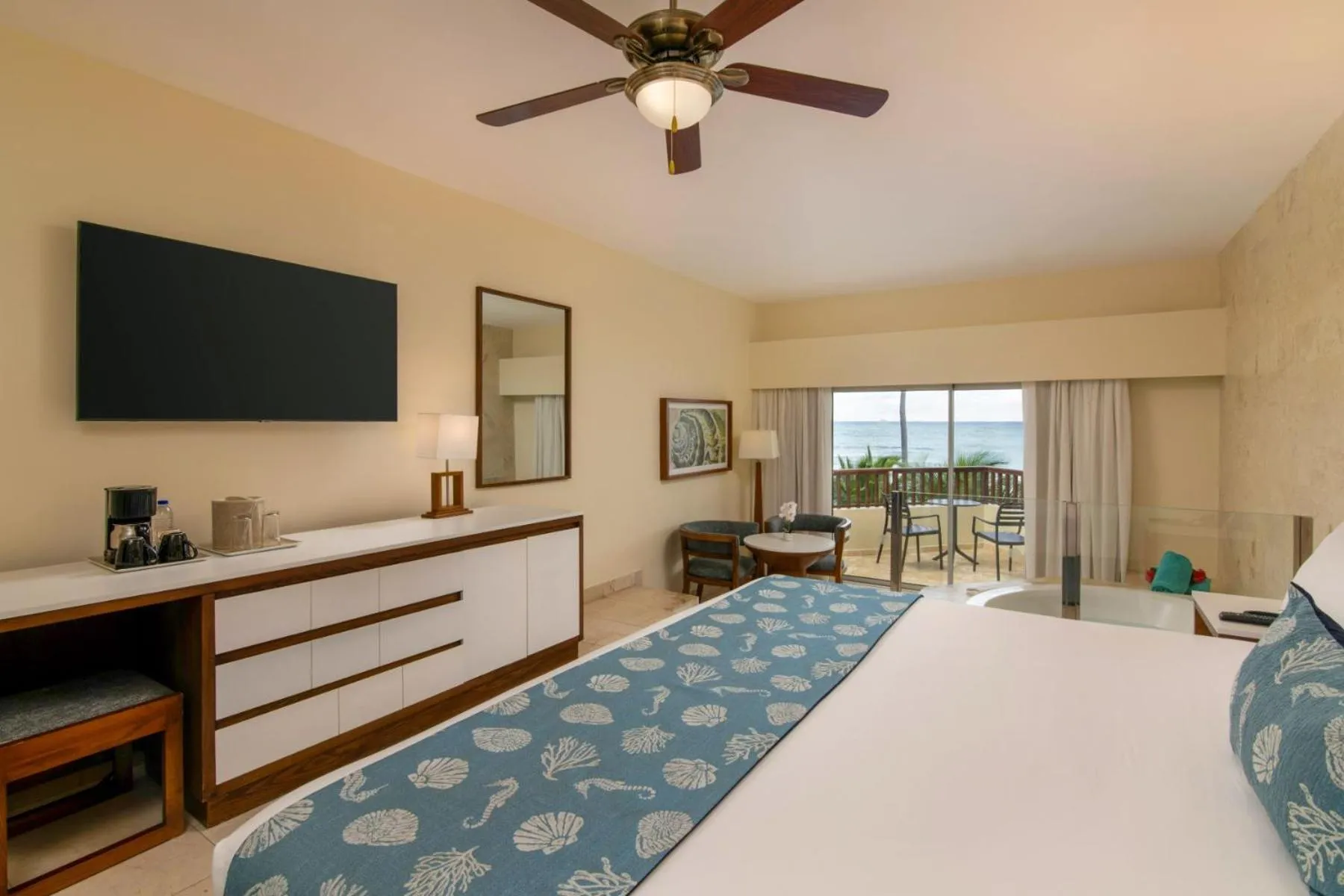 Bed in Impressive Premium Punta Cana - All Inclusive