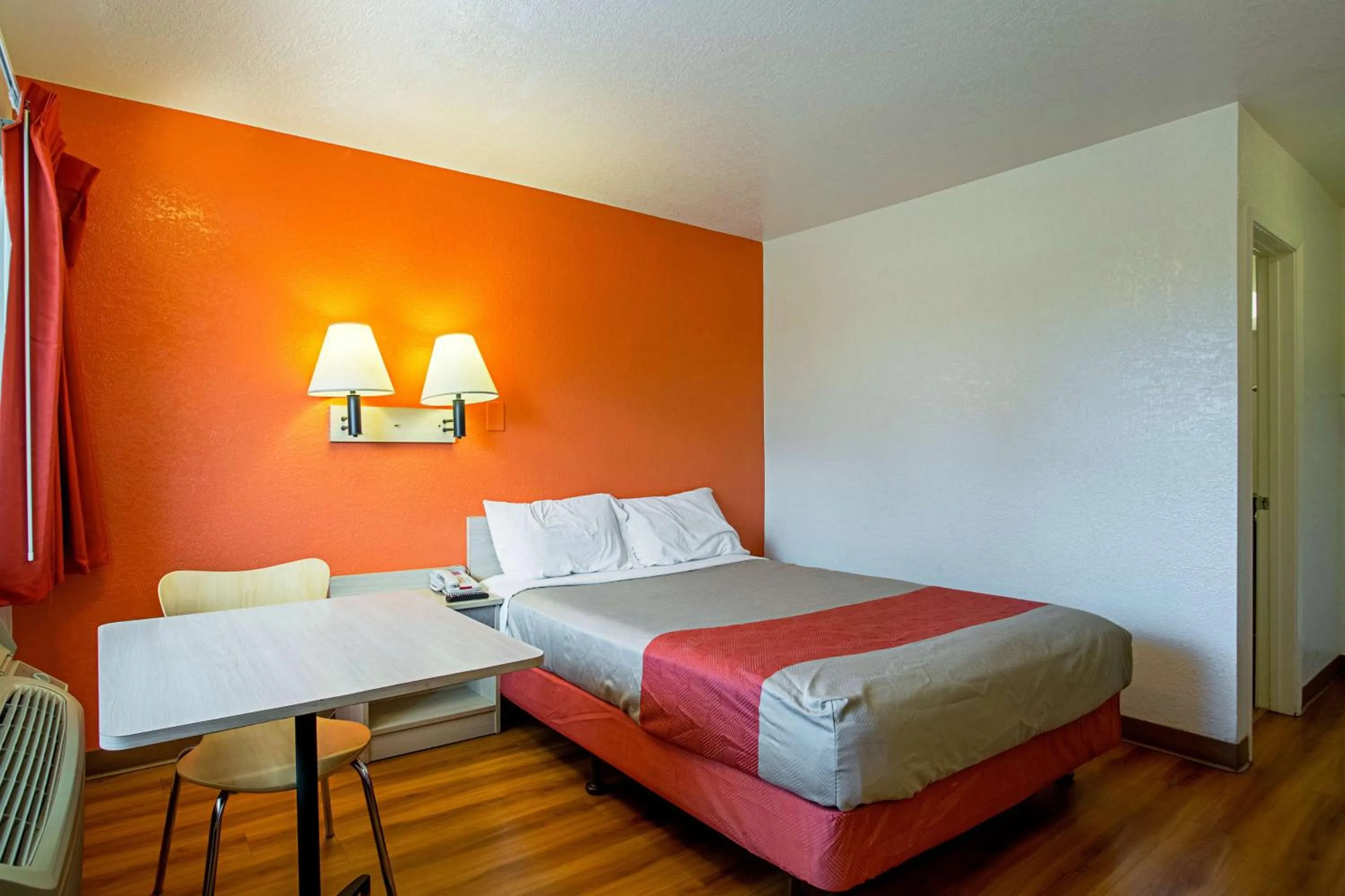 Bedroom, Bed in Motel 6-Prescott, AZ