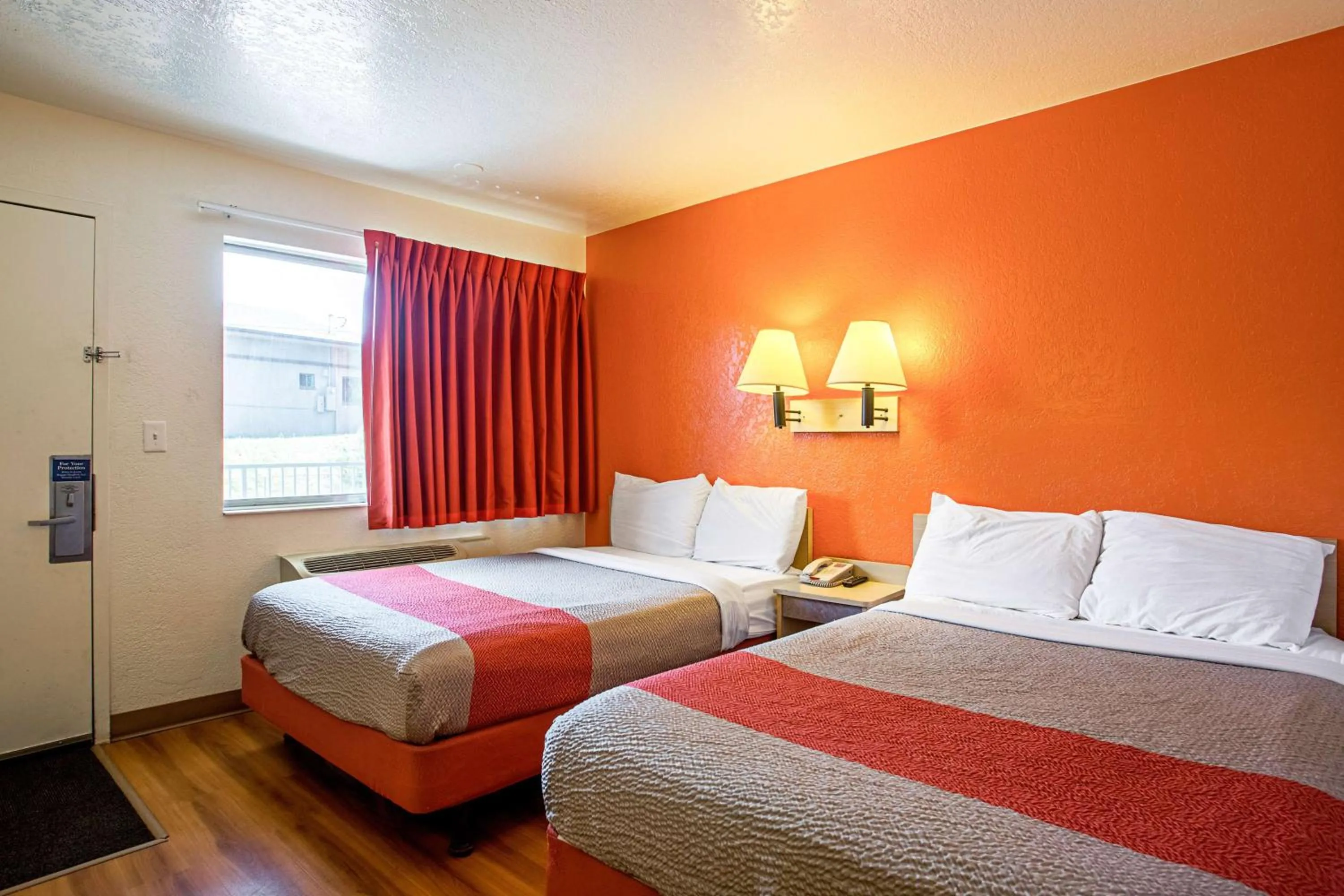 Bedroom, Bed in Motel 6-Prescott, AZ