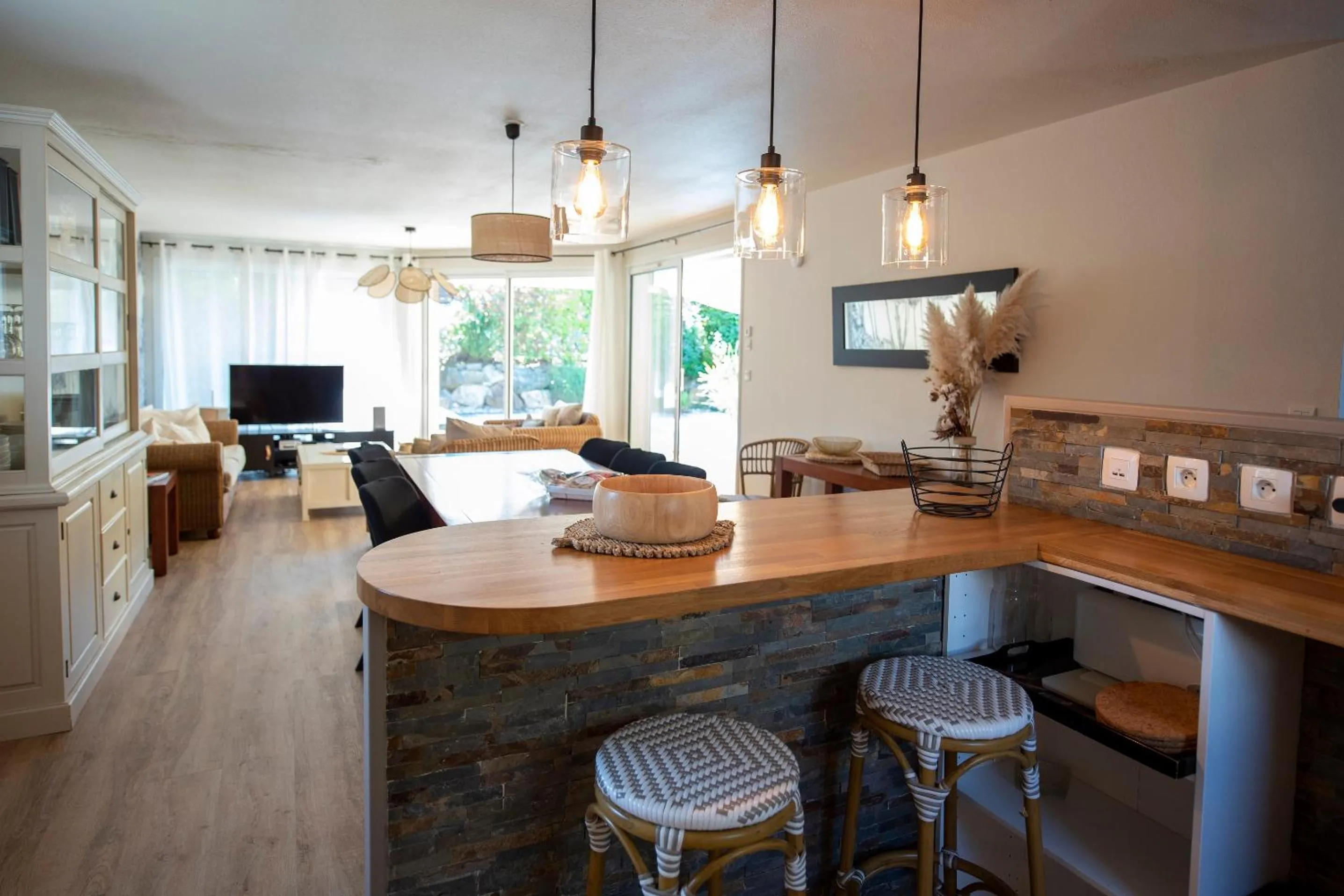 TV and multimedia in Oasis Les Jardins des Sables d'Olonne