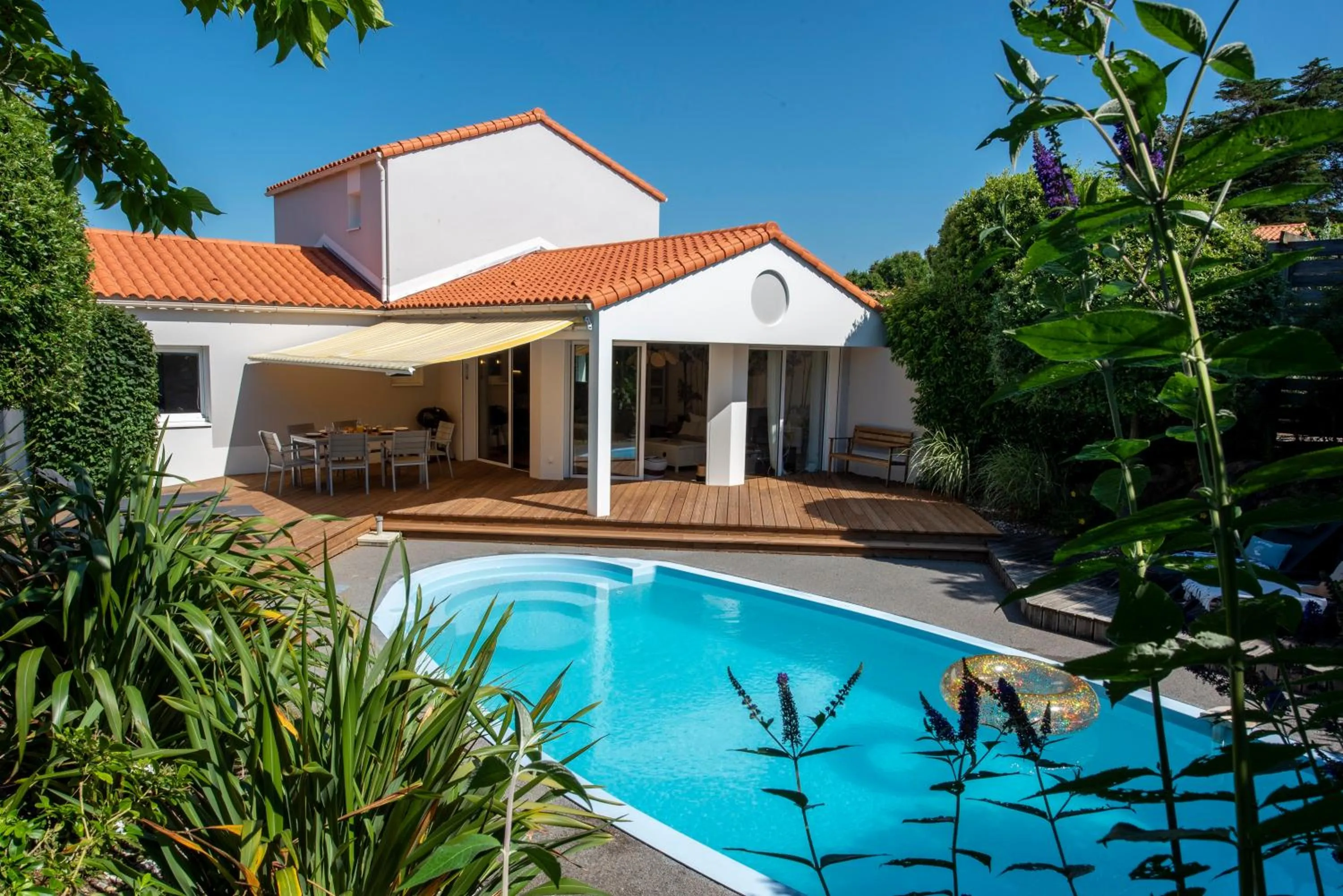 Property building in Oasis Les Jardins des Sables d'Olonne