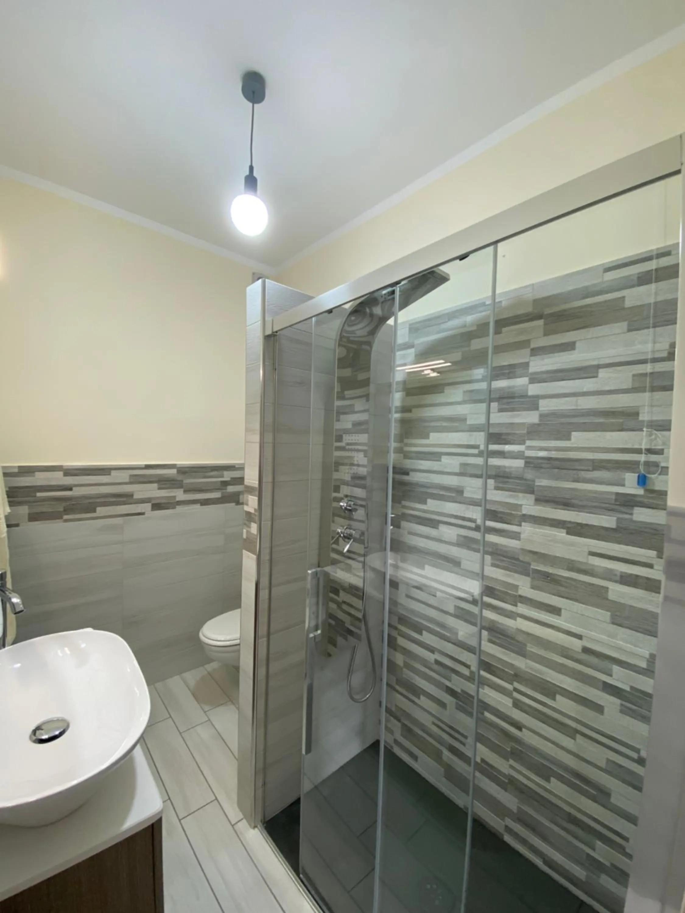 Shower in Albizia, casevacanza