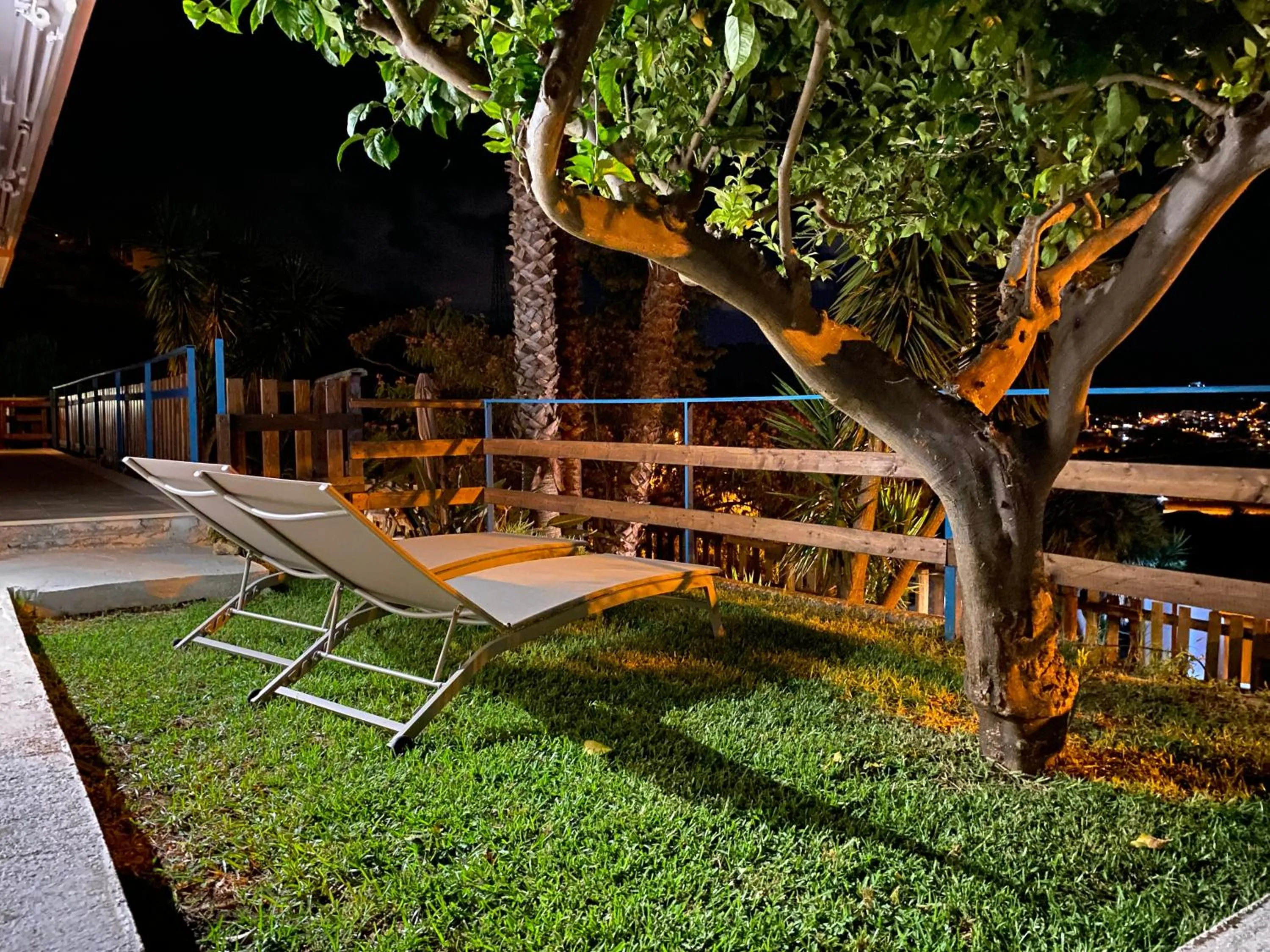 Garden in Albizia, casevacanza