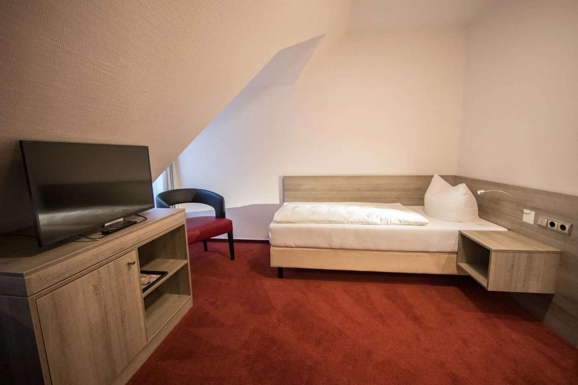 Bedroom, Bed in Altes Landhaus