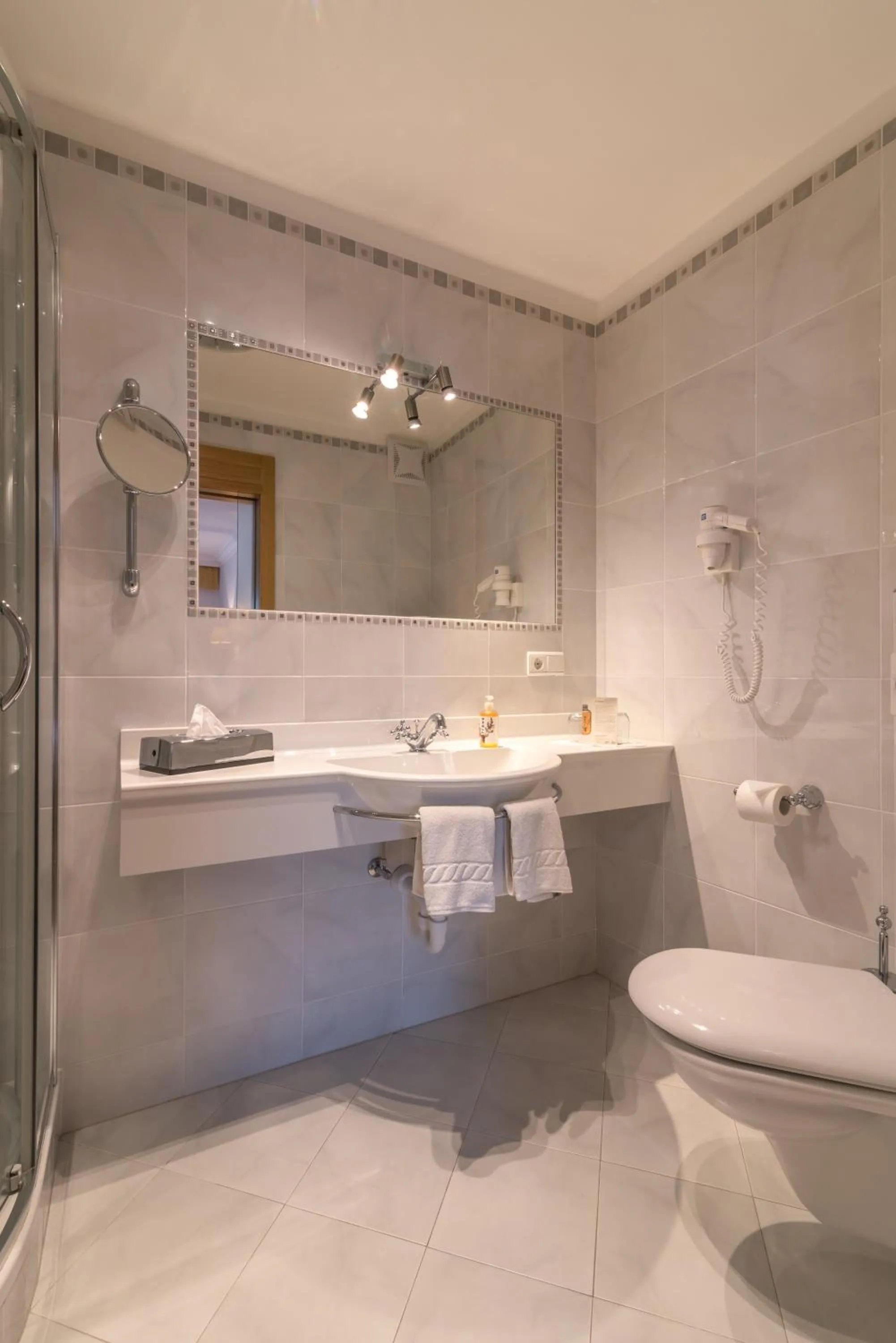 Bathroom in Hotel Zum Mohren