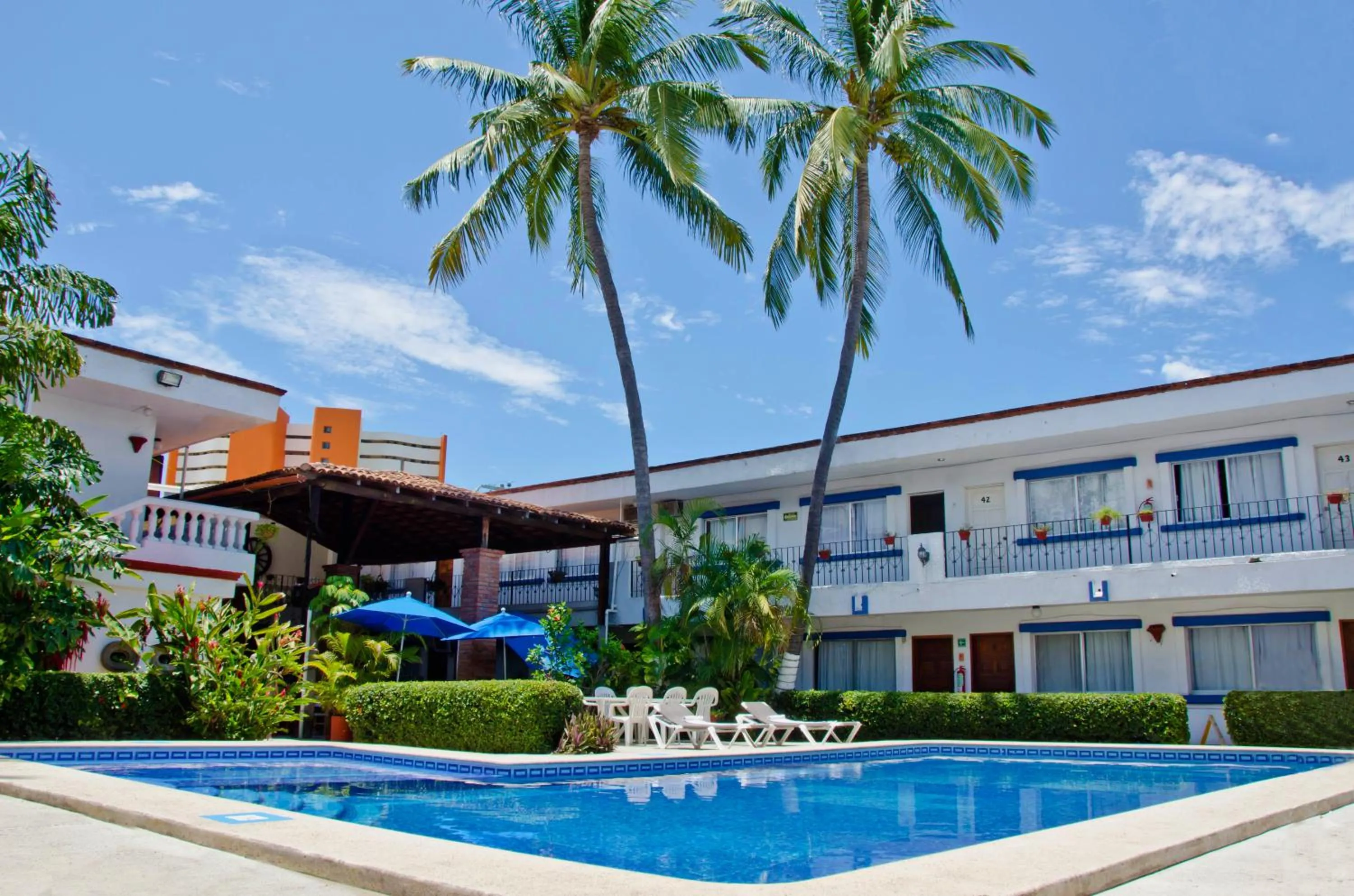 Swimming pool in Hotel Hacienda Vallarta - Playa Las Glorias